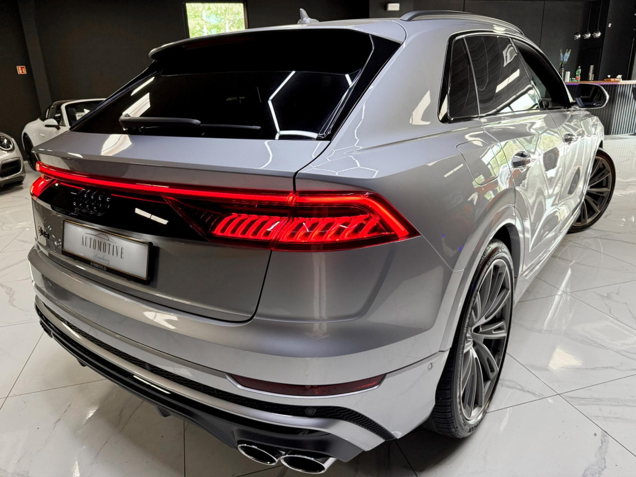 Audi SQ8 4.0 TFSI / REAR-AXLE / B&O / PANO / HEAD-UP / (2021) - Photo 10
