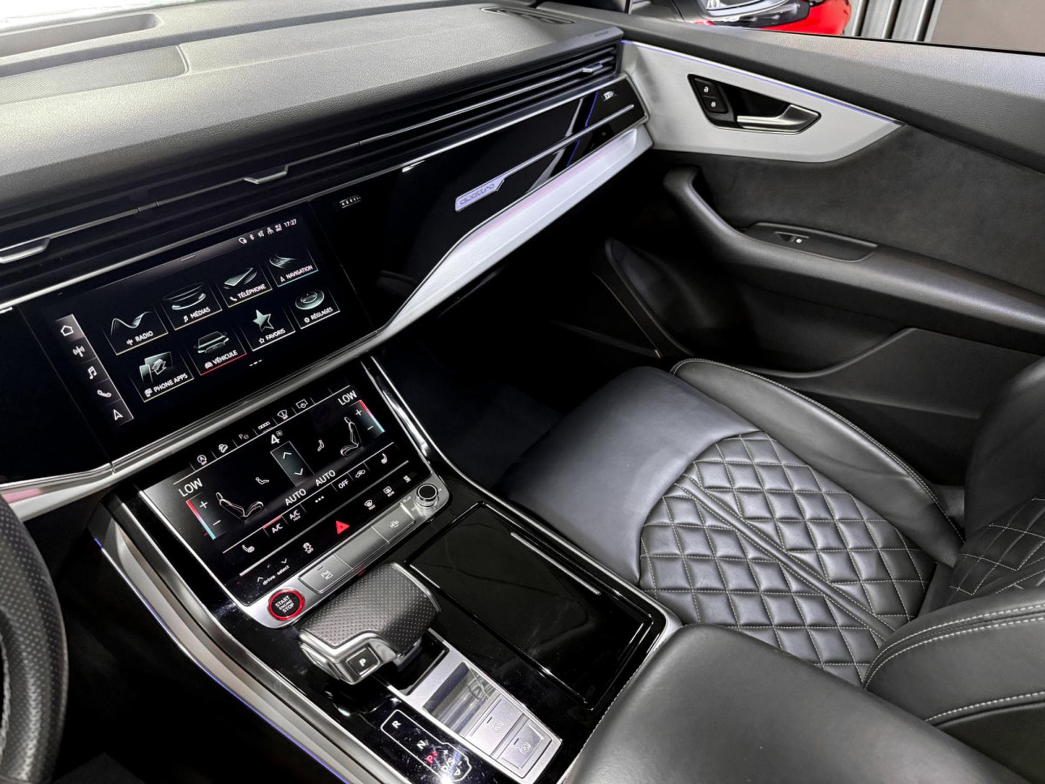 Audi SQ8 4.0 TFSI / REAR-AXLE / B&O / PANO / HEAD-UP / (2021) - Photo 12