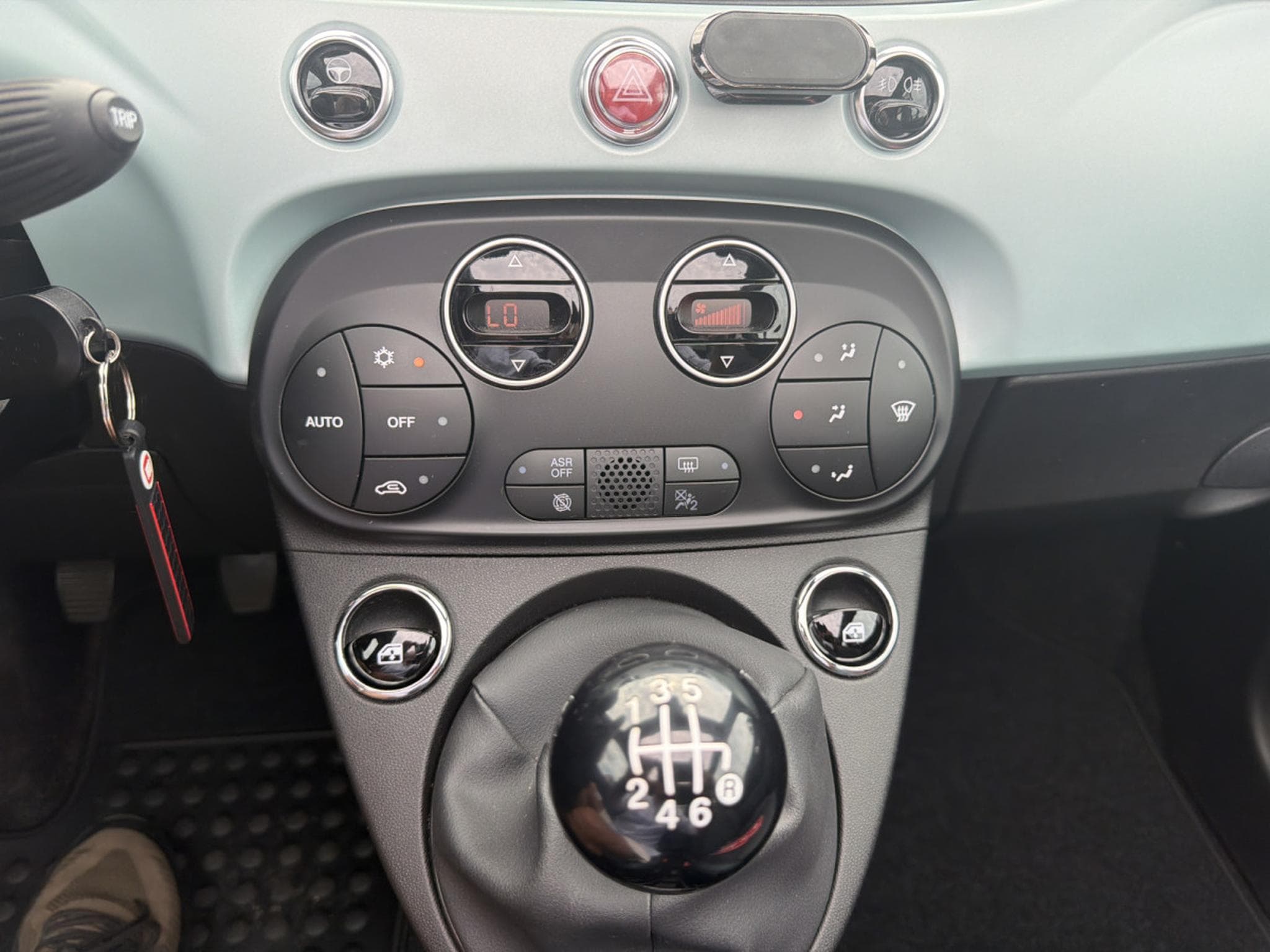 Fiat 500 1.0 HYBRIDE Launch Edition 70CV BPM6 (2021) - Photo 17
