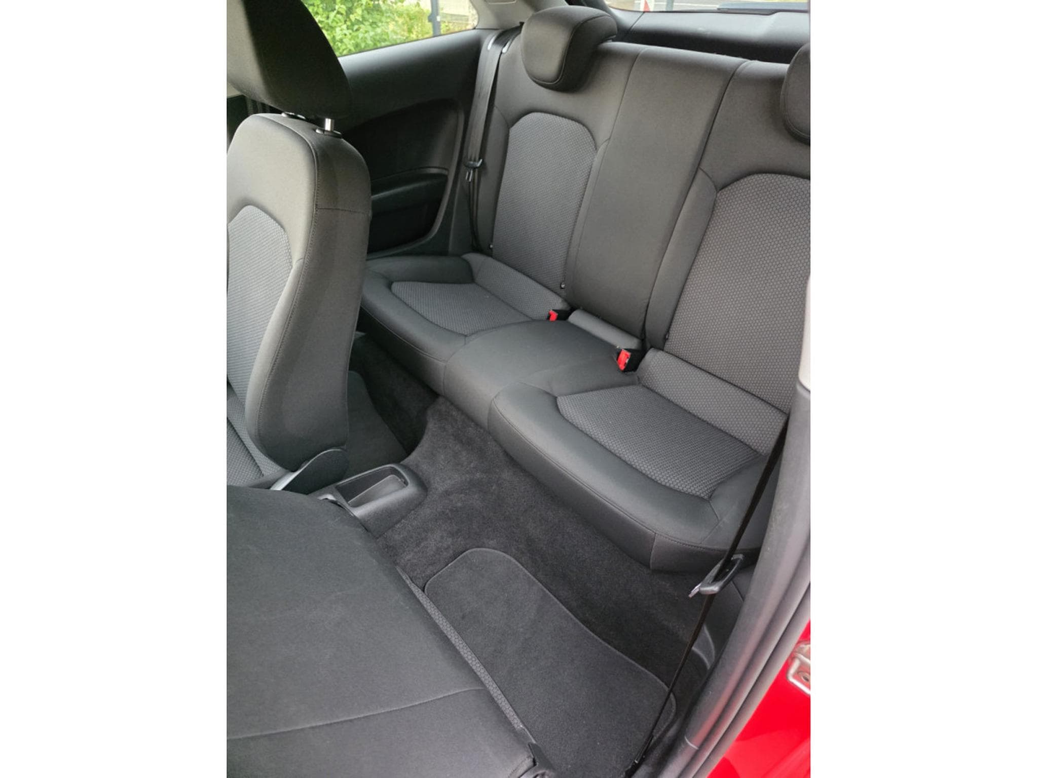 Audi A1 1.0 TSI S-Line (2016) - Photo 6