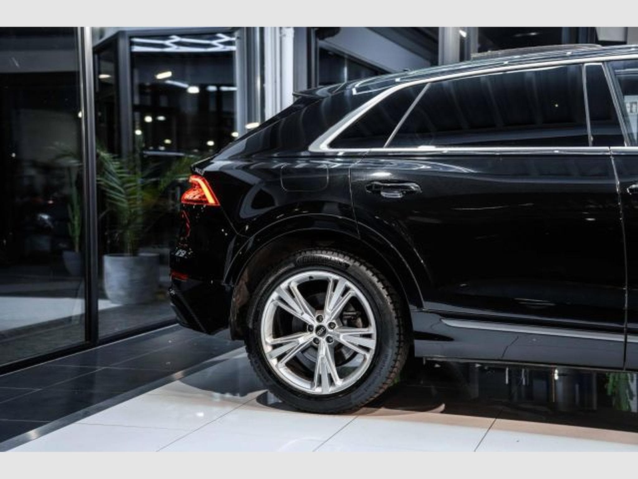 Audi Q8 Q8 45 TDI S-Line quattro Tiptr. PANO HD Matrix (2023) - Photo 8