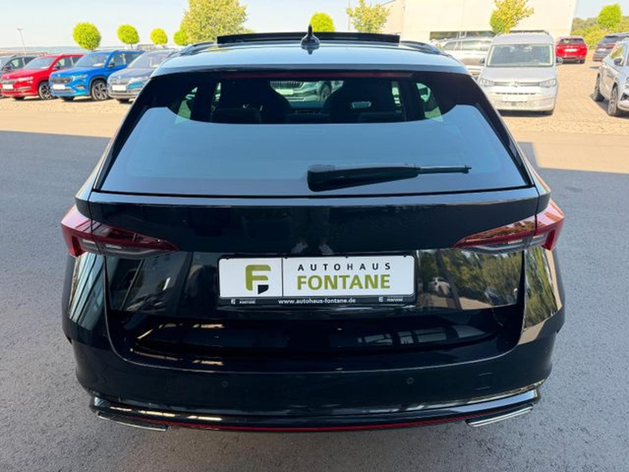 Skoda Octavia Octavia 2,0TDi Kombi RS 4x4 Pano AHK Standhz ACC (2022) - Photo 6