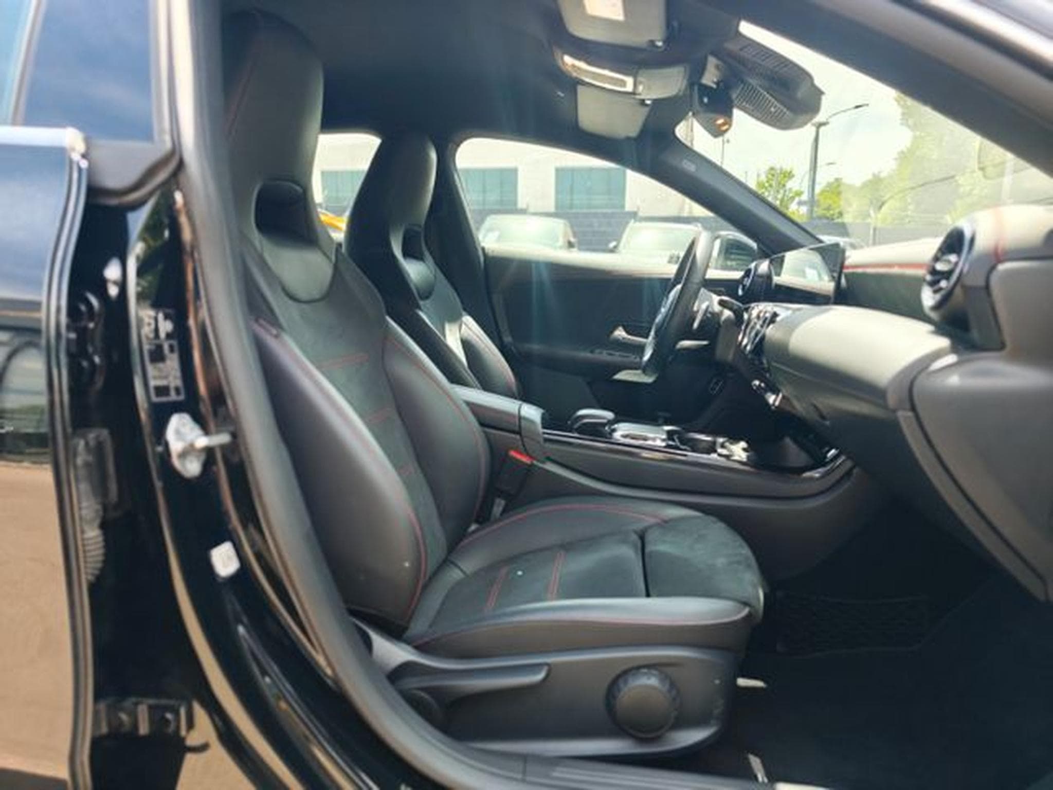 Mercedes CLA CLA SHOOTING BRAKE 250*AMG LINE*KAMERA*NAVI*LED* (2019) - Photo 14