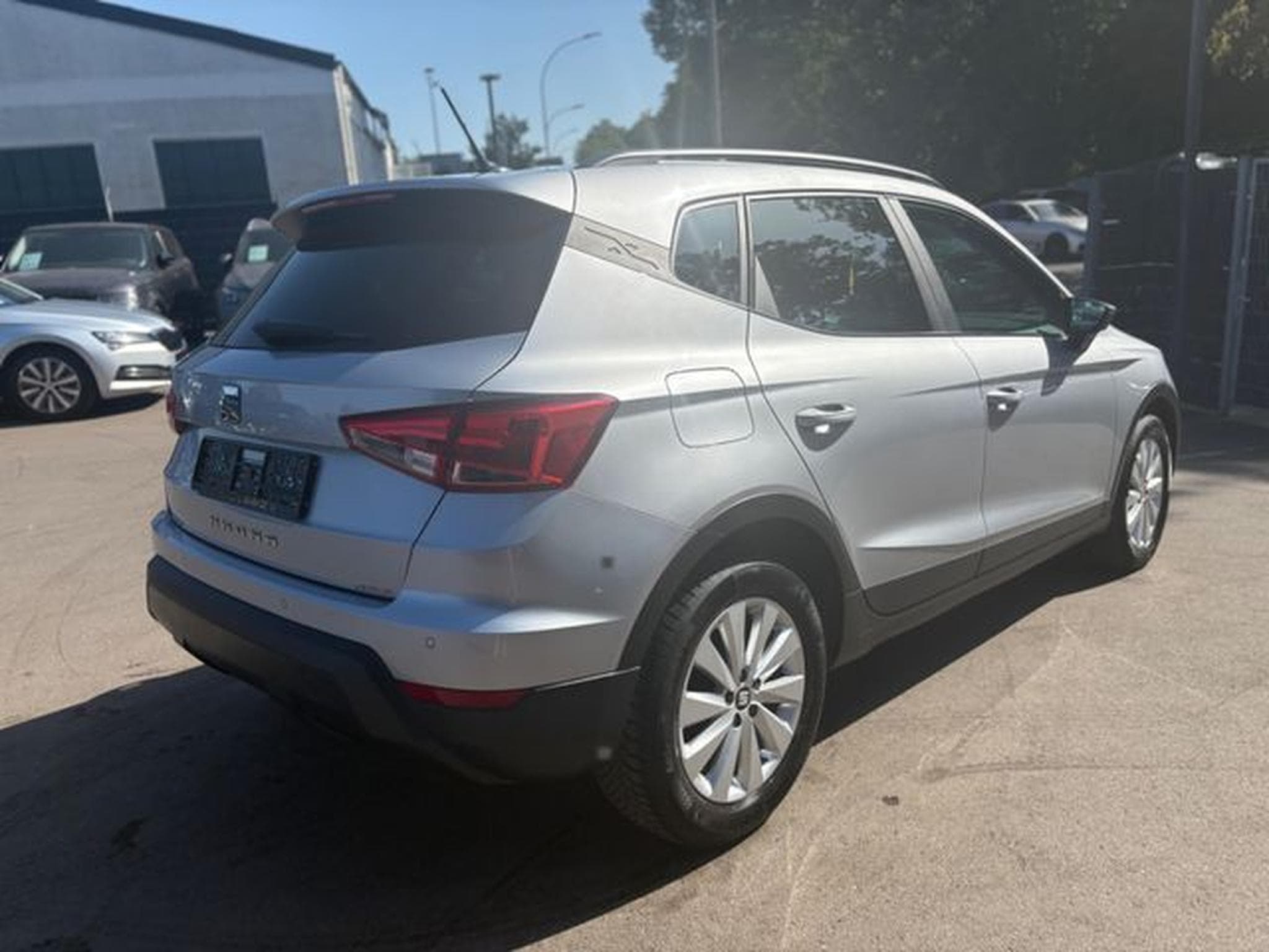 Seat Arona ARONA STYLE *AUTOMATIK*NAVI*PDC*TEMPOMAT* (2020) - Photo 7