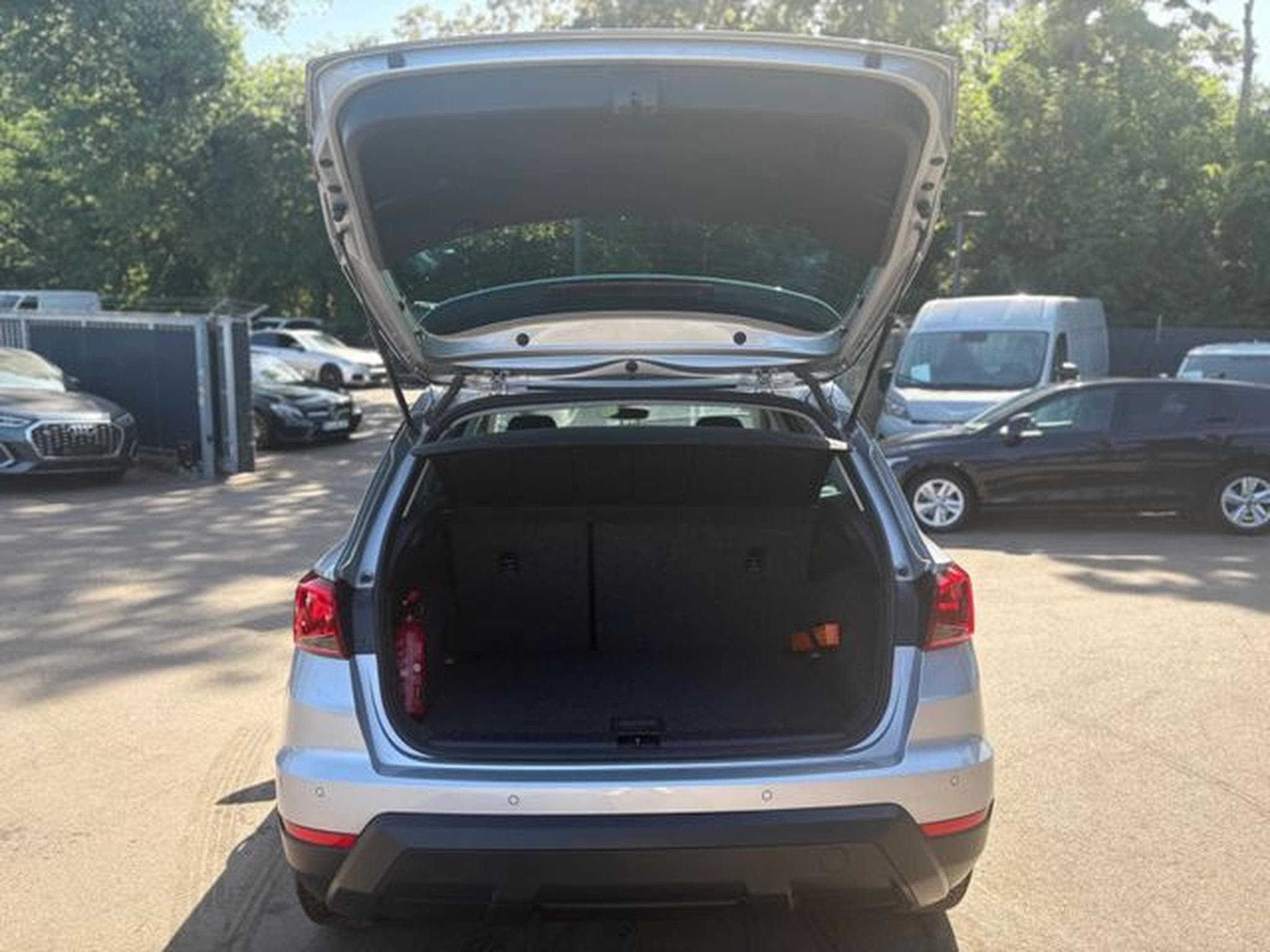 Seat Arona ARONA STYLE *AUTOMATIK*NAVI*PDC*TEMPOMAT* (2020) - Photo 9