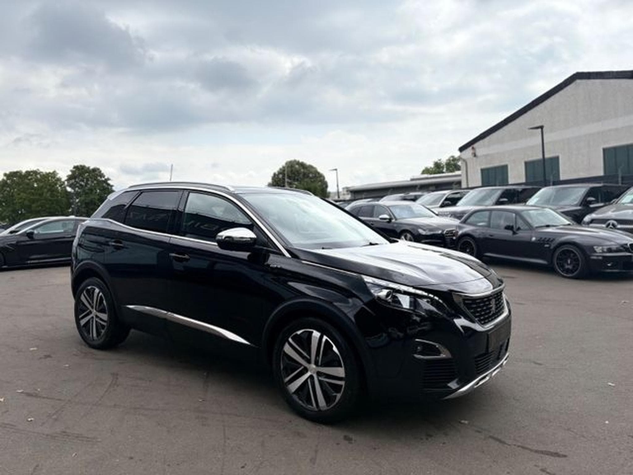 Peugeot 3008 3008 GT *AUT*PANO*LEDER*NAVI*KAM*ASSIST*SHZ* (2017) - Photo 6