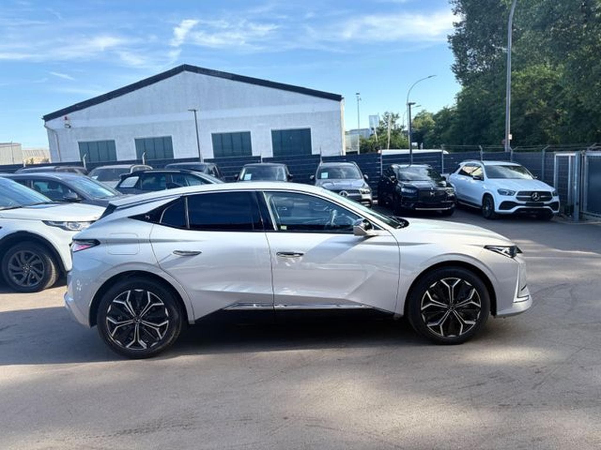 DS Automobiles DS4 DS4  E-TENSE ÉTOILE *ALCANTARA PAKET*NAVI*R-KAM* (2025) - Photo 12