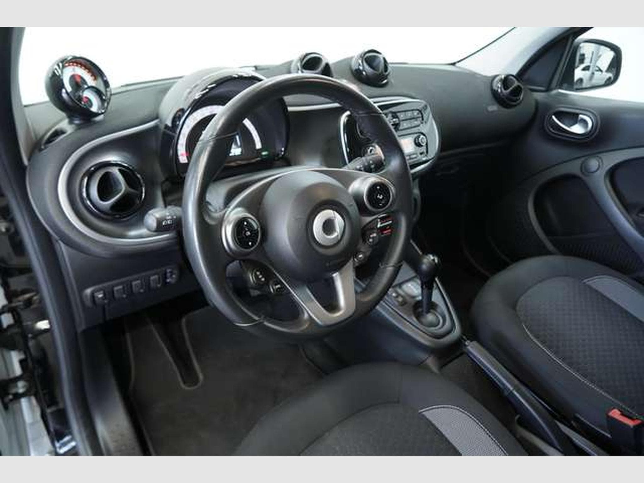 smart forFour EQ passion *2.Hand *SHZ *Tempomat *Klima (2020) - Photo 13