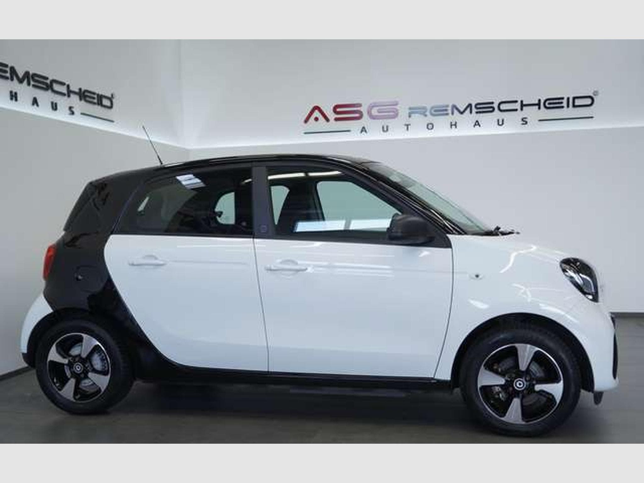 smart forFour EQ passion *2.Hand *SHZ *Tempomat *Klima (2020) - Photo 4