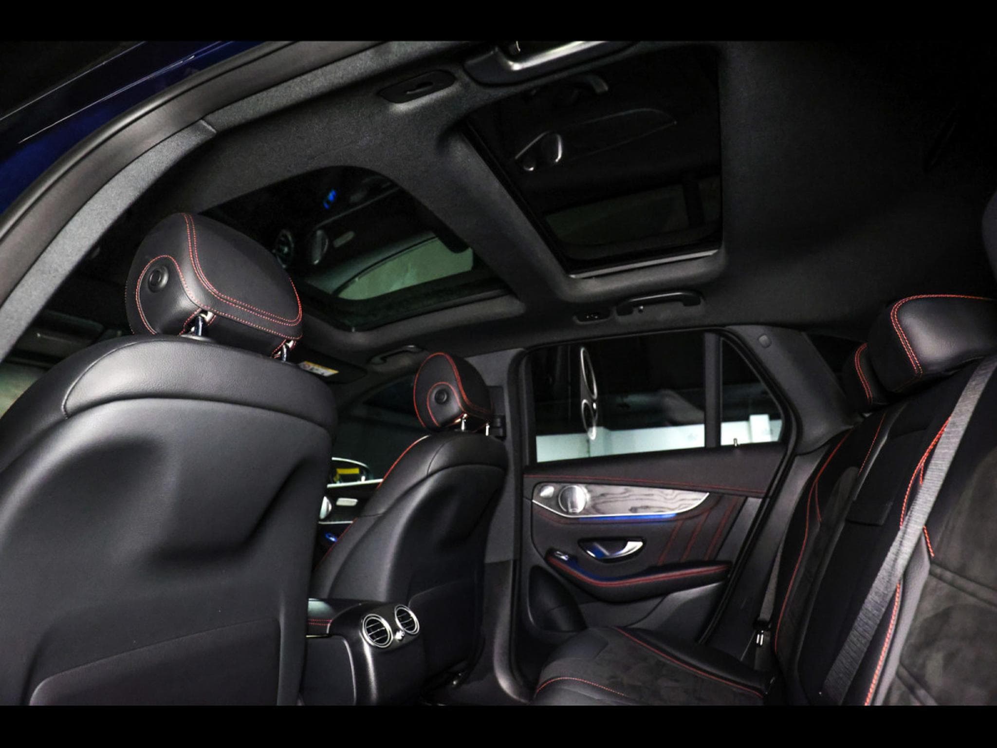 Mercedes GLC 43 AMG 4MATIC BVM9 – PACK NIGHT - CAVANSITBLAU METALLIC (2018) - Photo 22