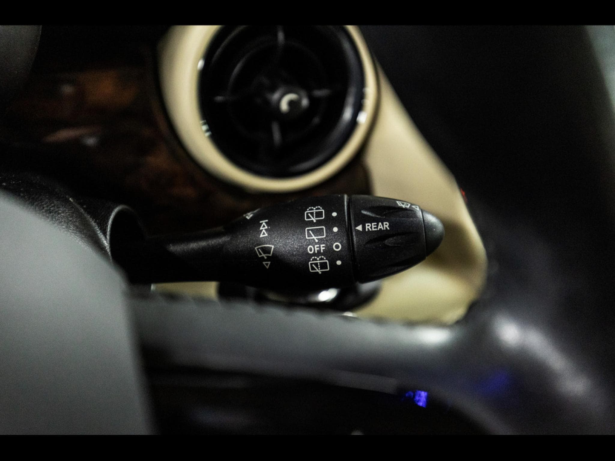 Mini Cooper S (R56) 3 PORTES AUTO GOODWOOD EDITION - 1 OF 1000 - BLACK D (2012) - Photo 20