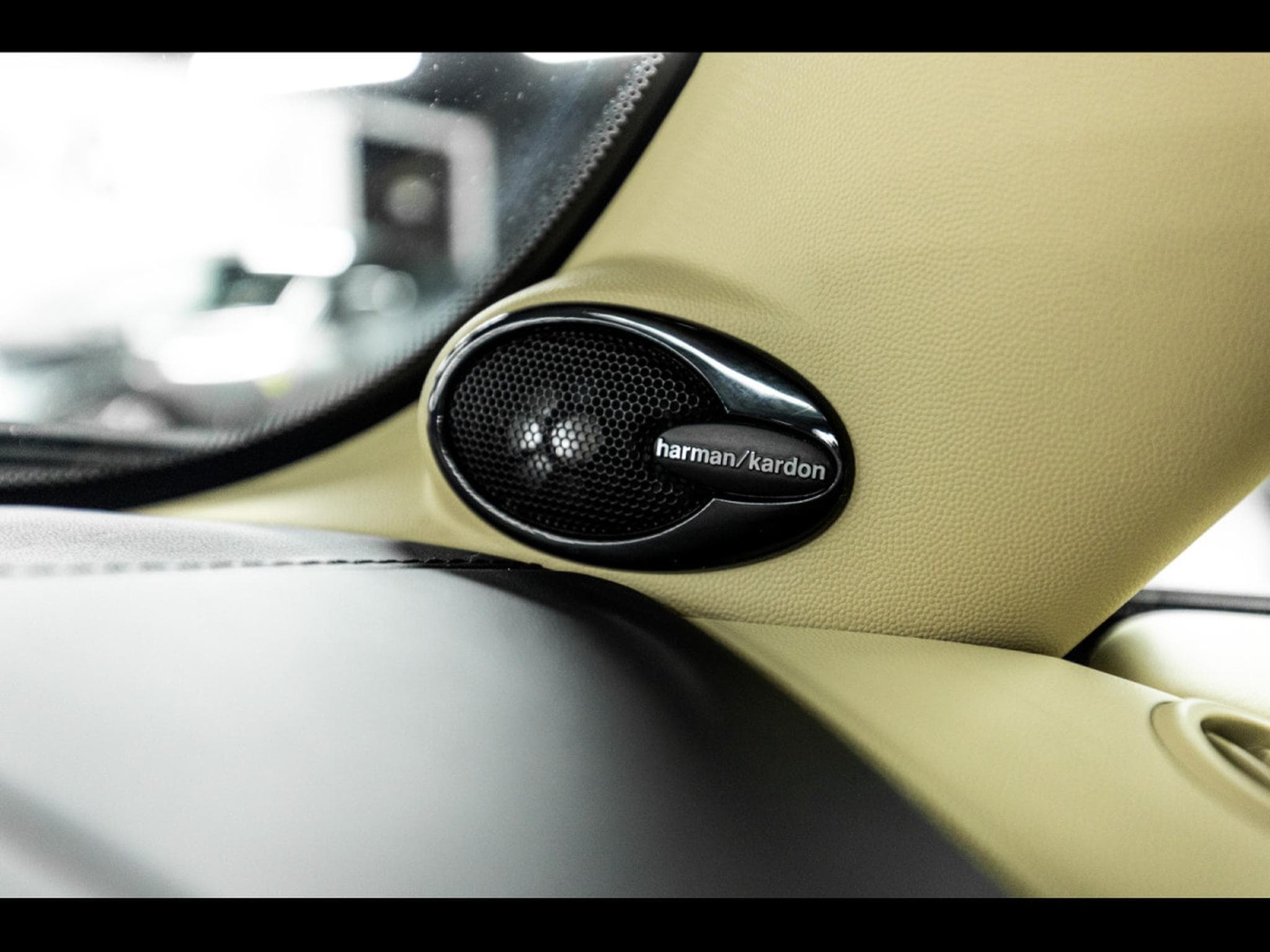 Mini Cooper S (R56) 3 PORTES AUTO GOODWOOD EDITION - 1 OF 1000 - BLACK D (2012) - Photo 24