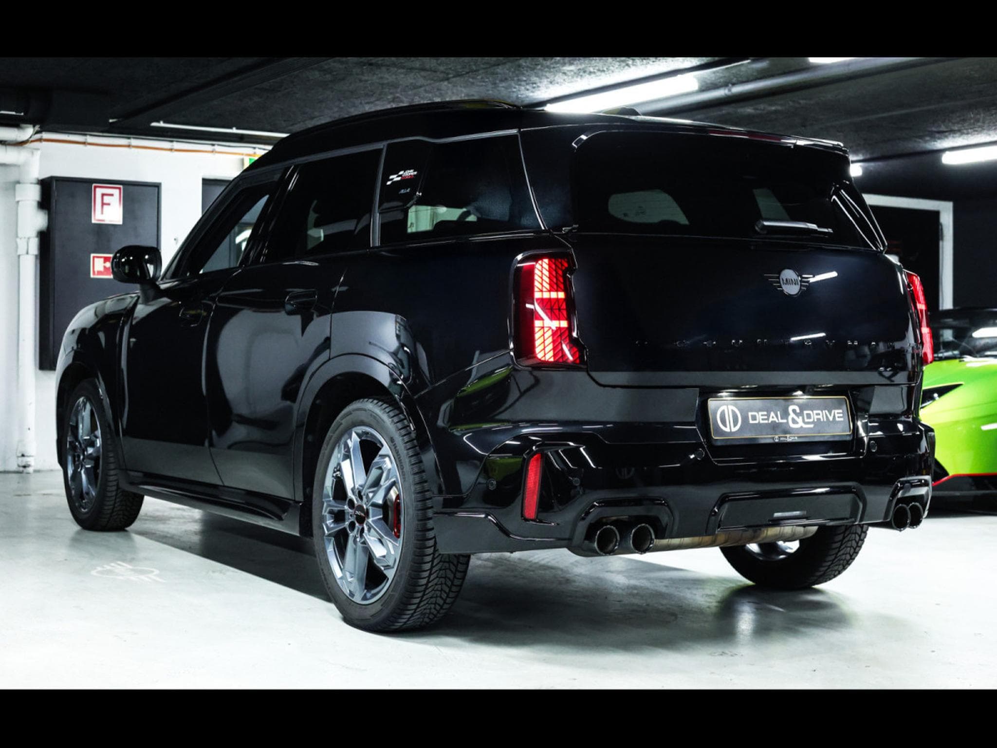 Mini Countryman John Cooper Works ALL4 (300 CH) – PACK XL (2024) - Photo 3