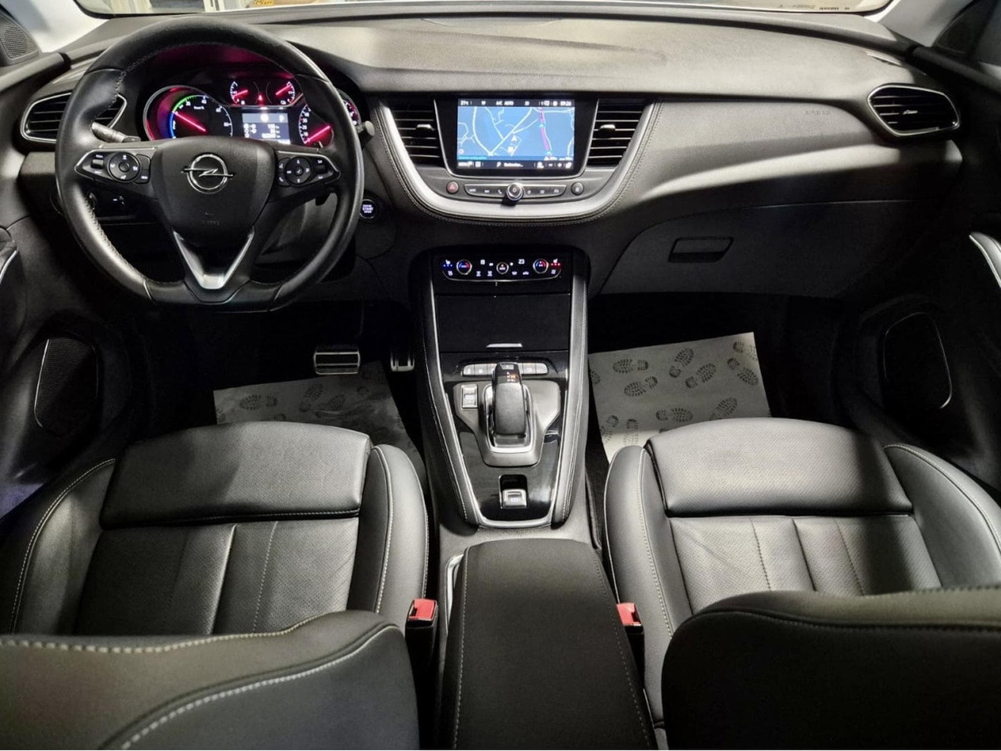 Opel Grandland ULTIMATE PHEV NAVI 360CAM CUIR 1 HAND (2021) - Photo 6
