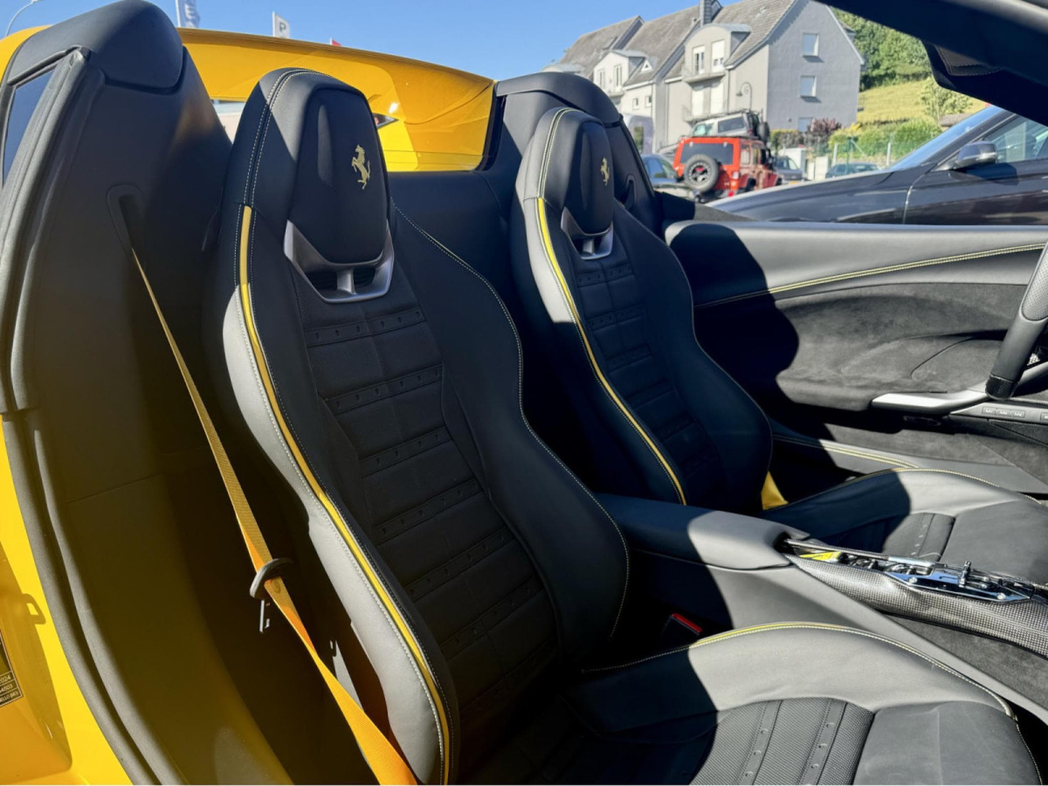 Ferrari 296 GTS Full Full options sièges Confort CARBON LIFT JBL HEAD UP (2025) - Photo 10