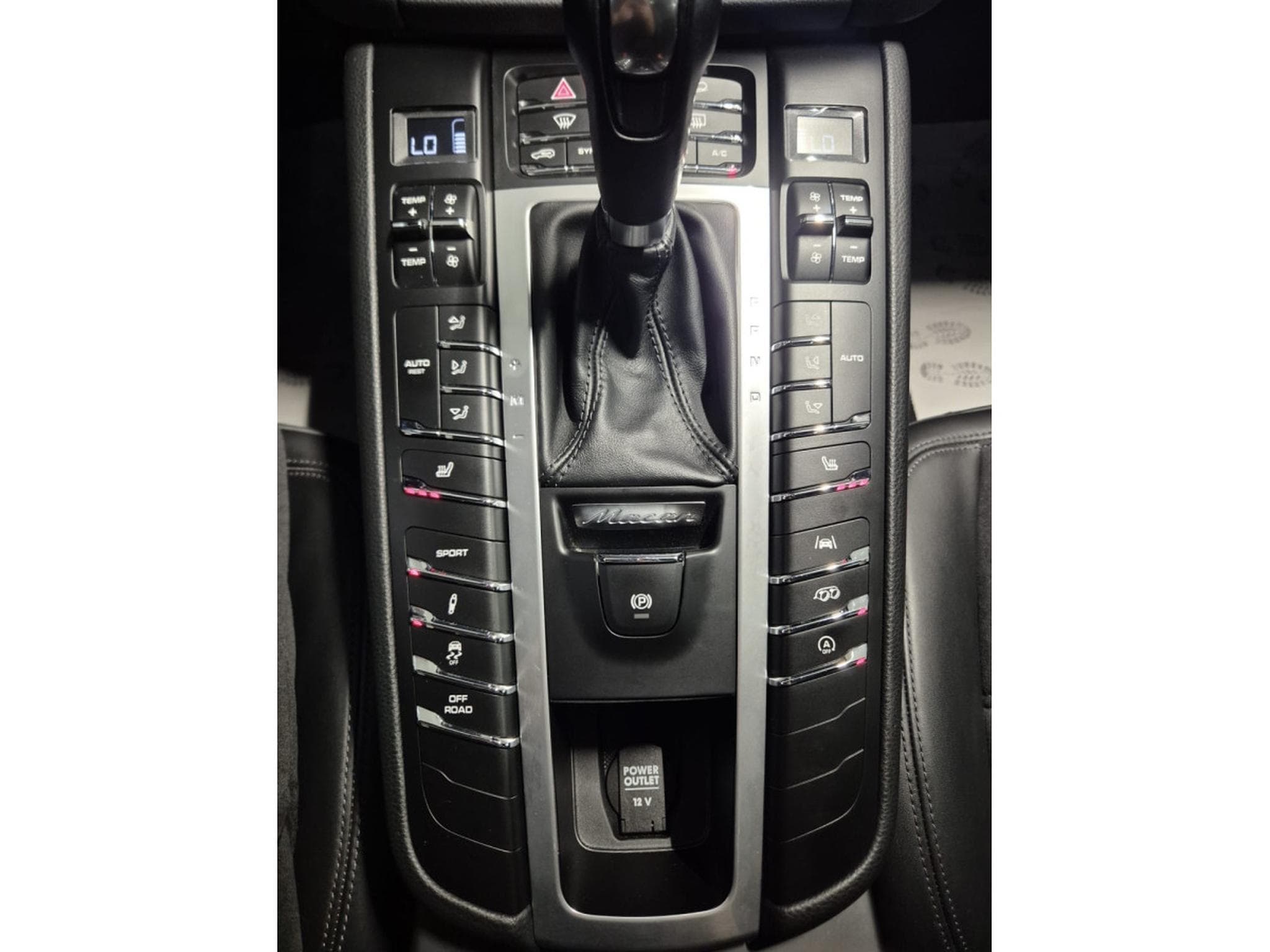 Porsche Macan 2.9 GTS PANO CUIR NAVI (2021) - Photo 10
