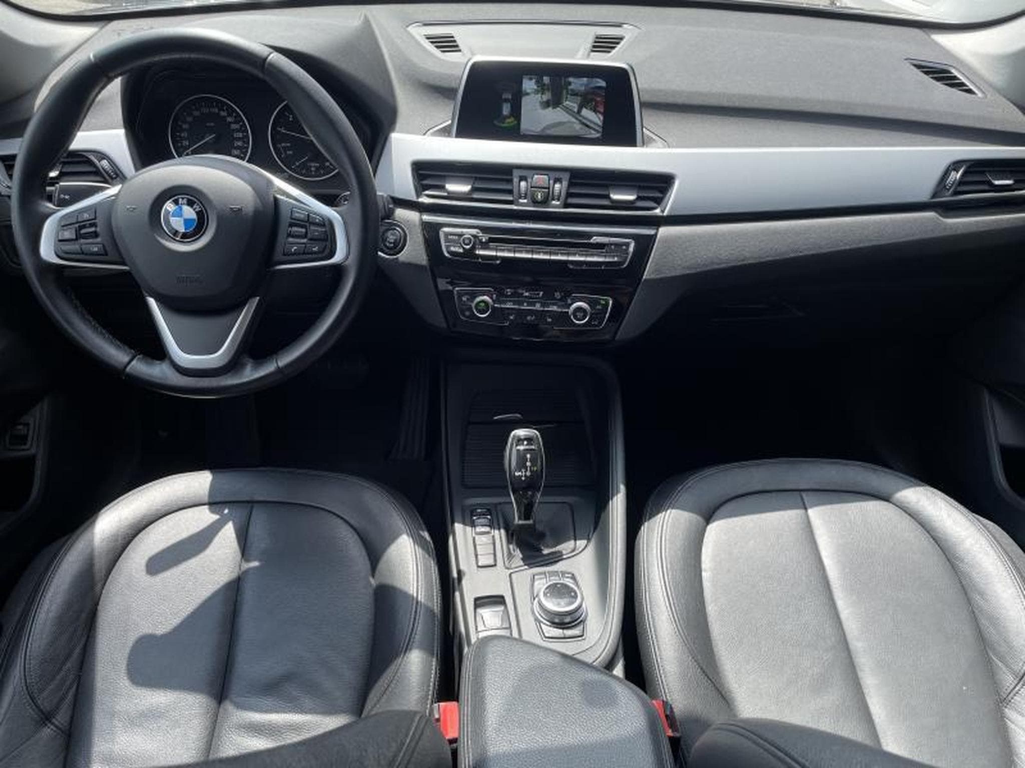 BMW X1 X1 sDrive18i/Advantage/Camera/Sièges chauffants/GPS (2018) - Photo 9