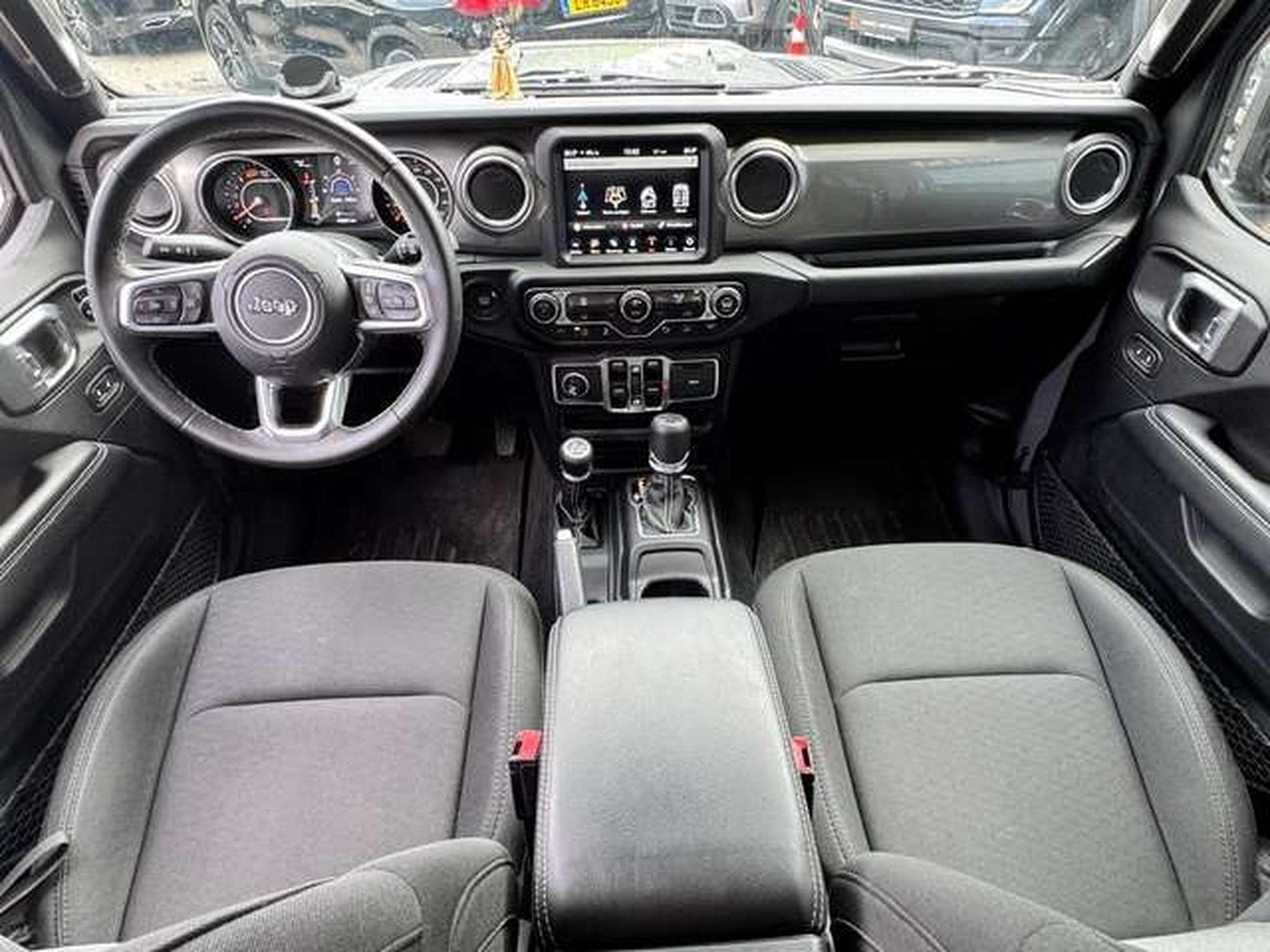 Jeep Wrangler Unlimited 2.0T Hardtop AWD BVA Sahara (2020) - Photo 11