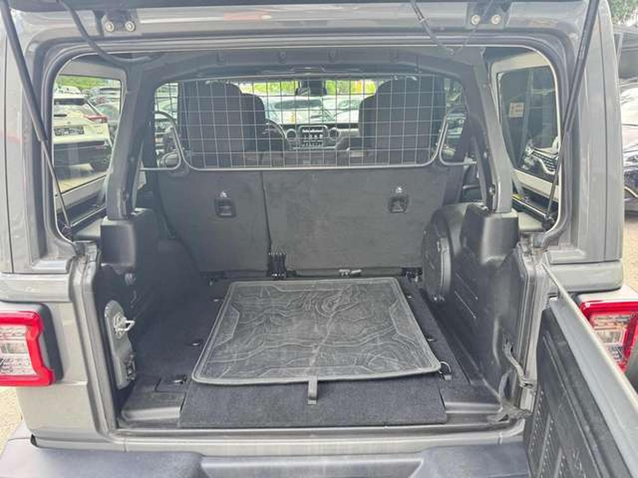 Jeep Wrangler Unlimited 2.0T Hardtop AWD BVA Sahara (2020) - Photo 18