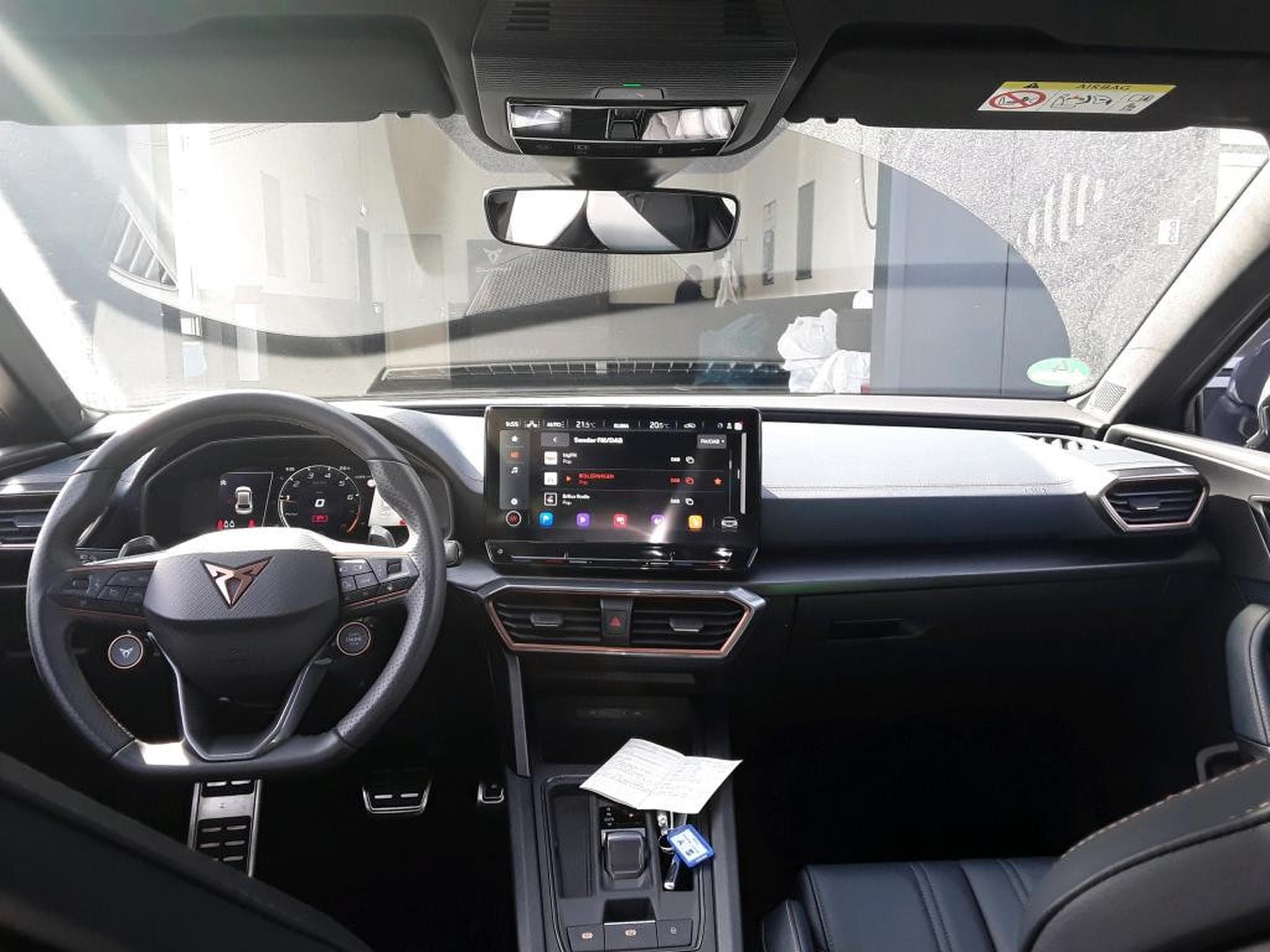Cupra Leon VZ CUP 2.0 TSI 300CV * PANO * VSS * BEATS * CARBONE * (2024) - Photo 4