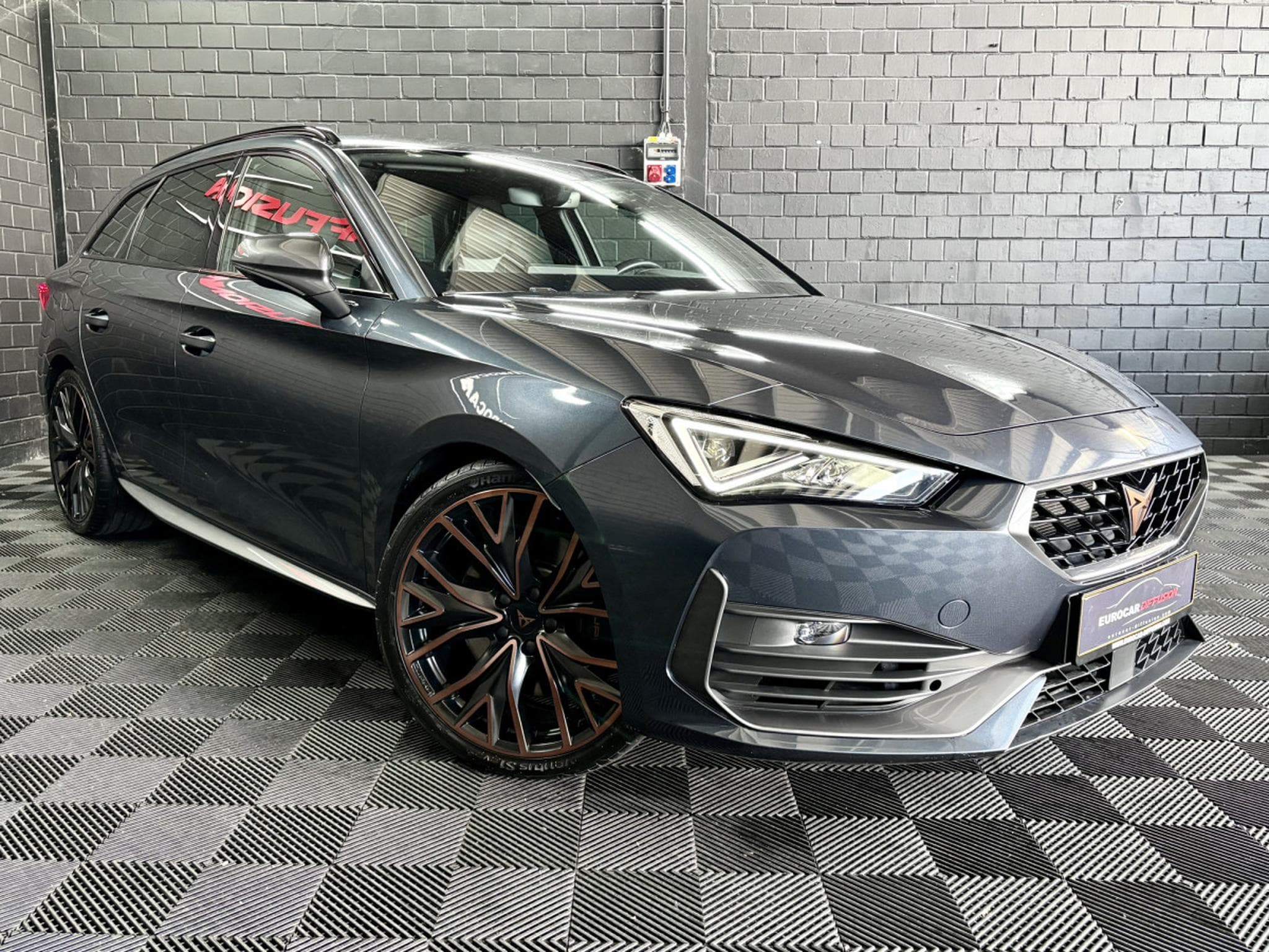 Cupra Leon VZ CUP ST 2.0 TSI 310CV 4Drive **VSS ** CARBONE** (2024) - Photo 3