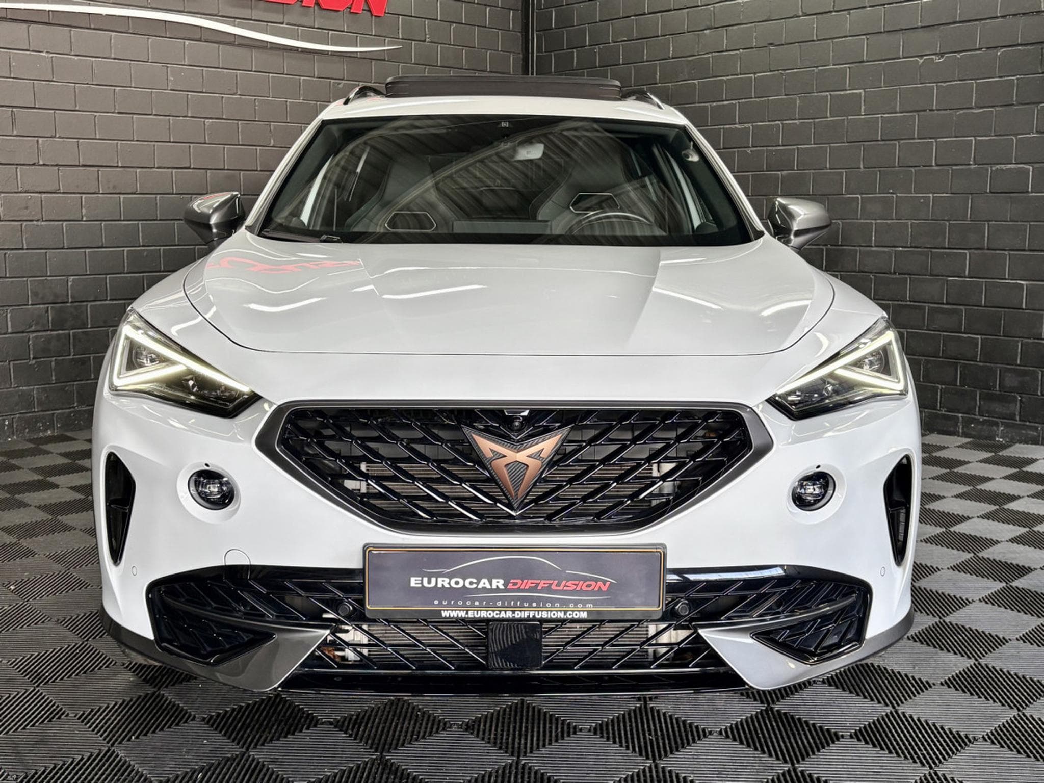 Cupra Formentor VZ 245CV eHybrid DSG6 *PANO *CAM 360°* *ATTELAGE* *BEATS* MA (2023) - Photo 2