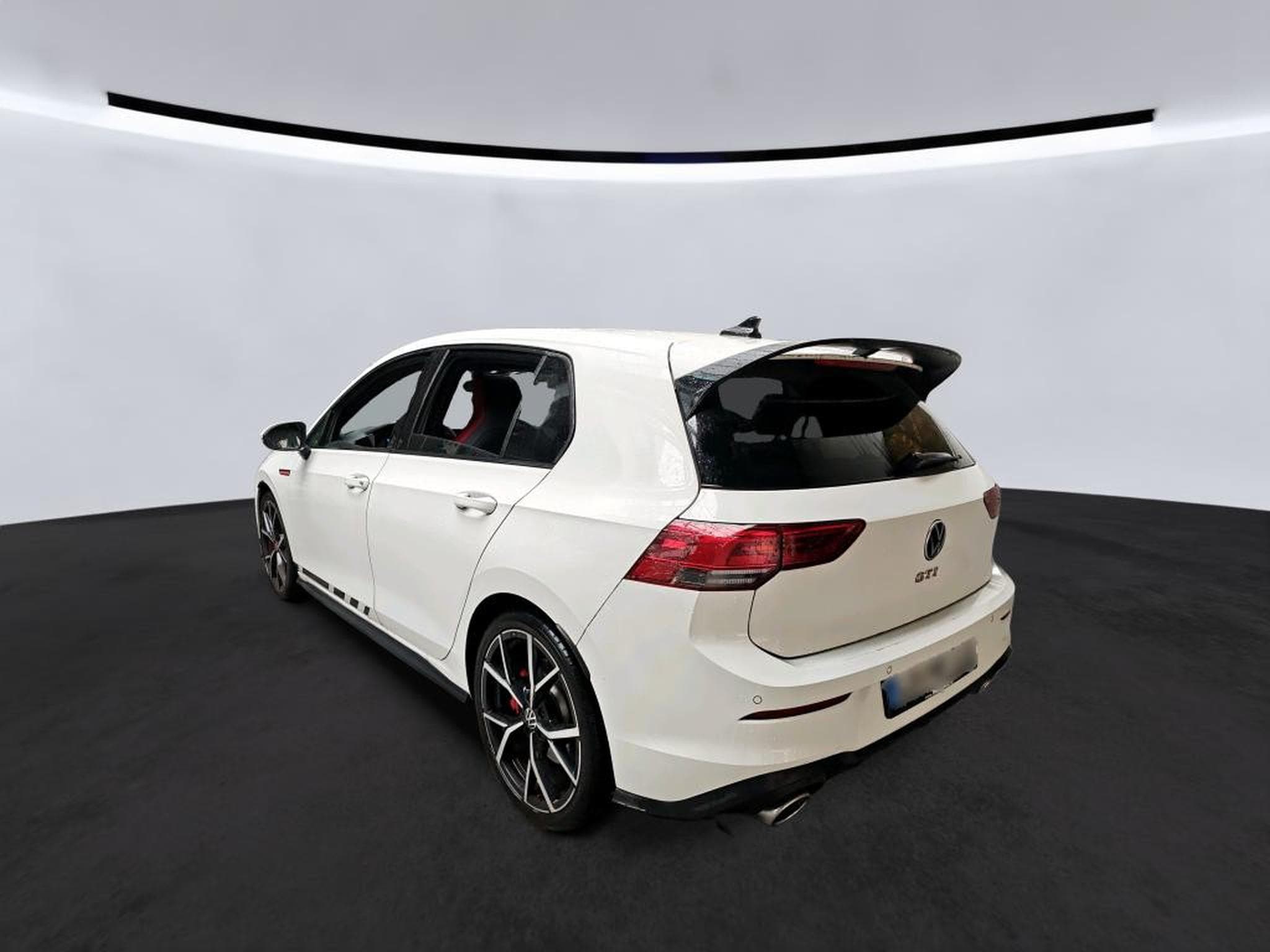 VW Golf GTI Clubsport 2.0 TSI 300CV DSG7 *PANO* *ESTORIL* CARPLAY * (2024) - Photo 4
