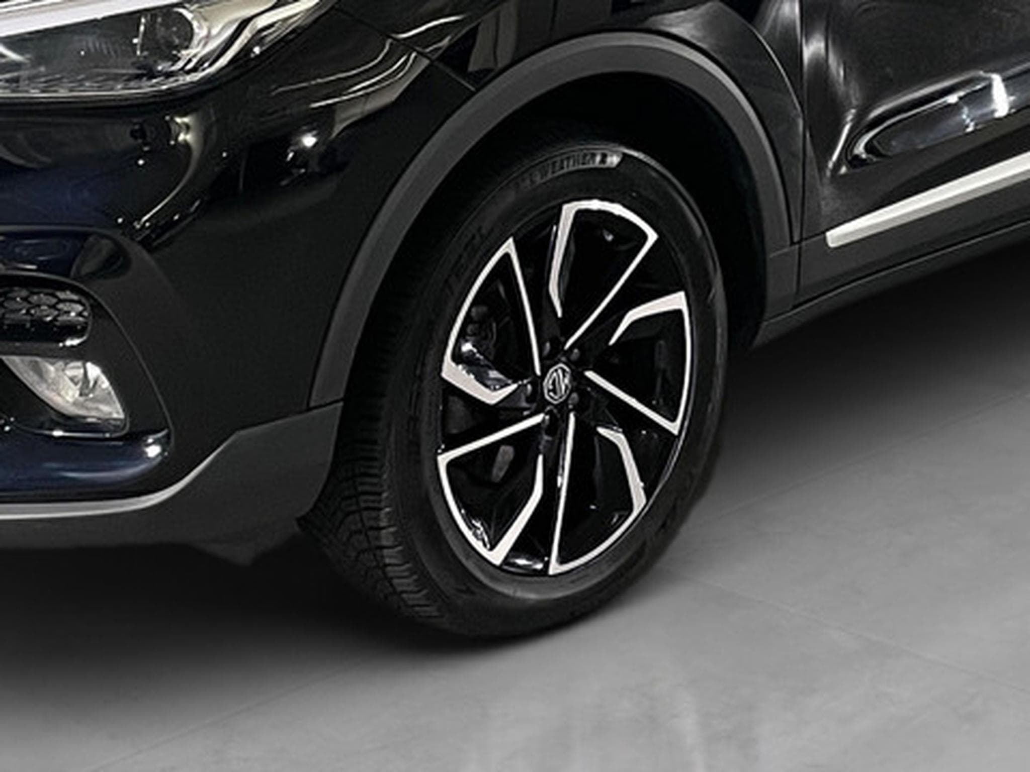 MG ZS 1.0 T-GDi AT LUXURY (2024) - Photo 20