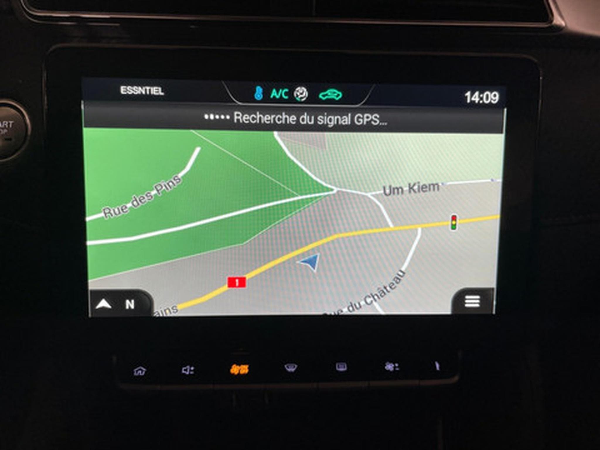 MG ZS 1.0 T-GDi AT LUXURY (2024) - Photo 3
