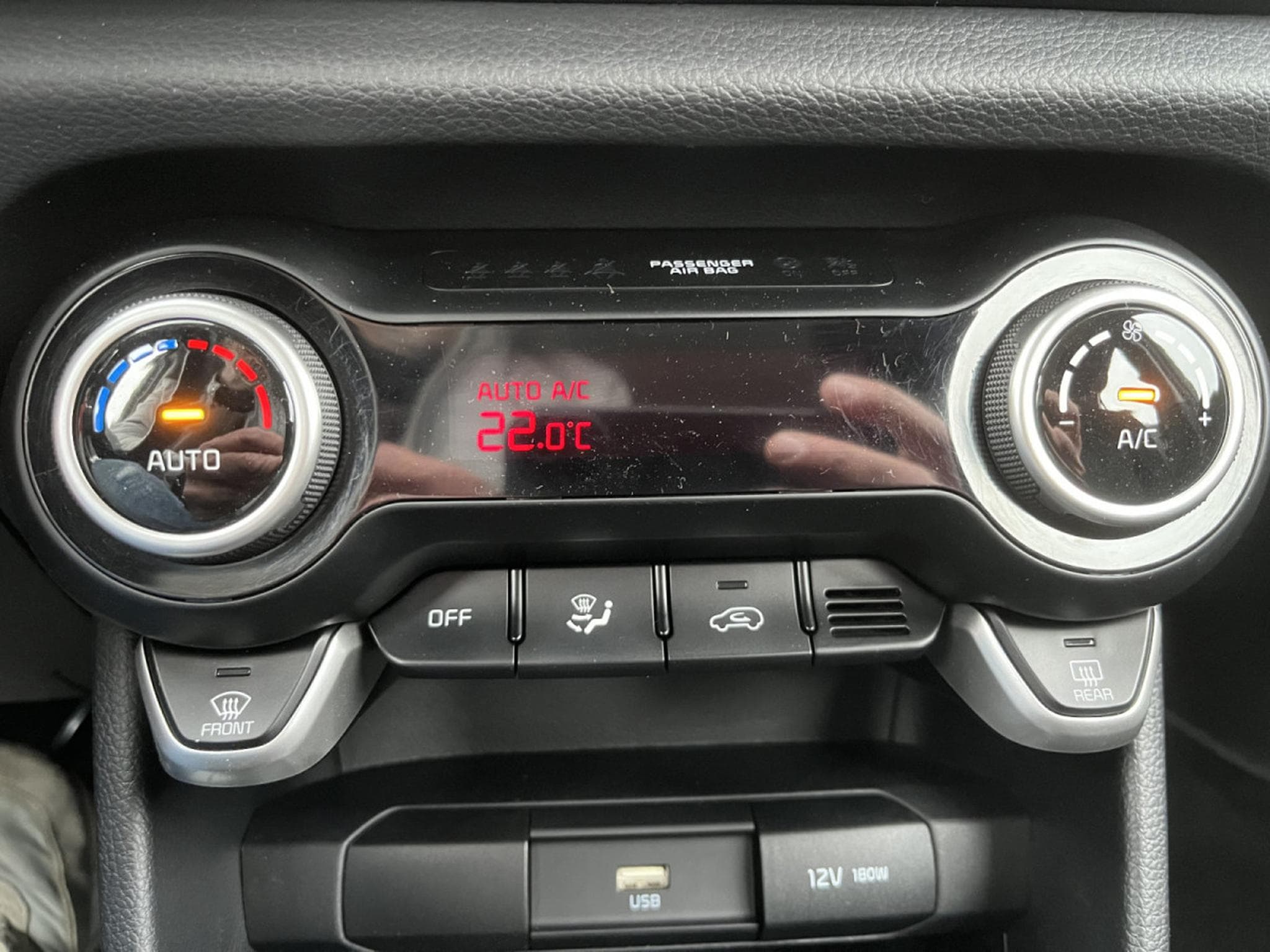 Kia Picanto 1.0i Automatique Navi Camera PDC (2023) - Photo 16