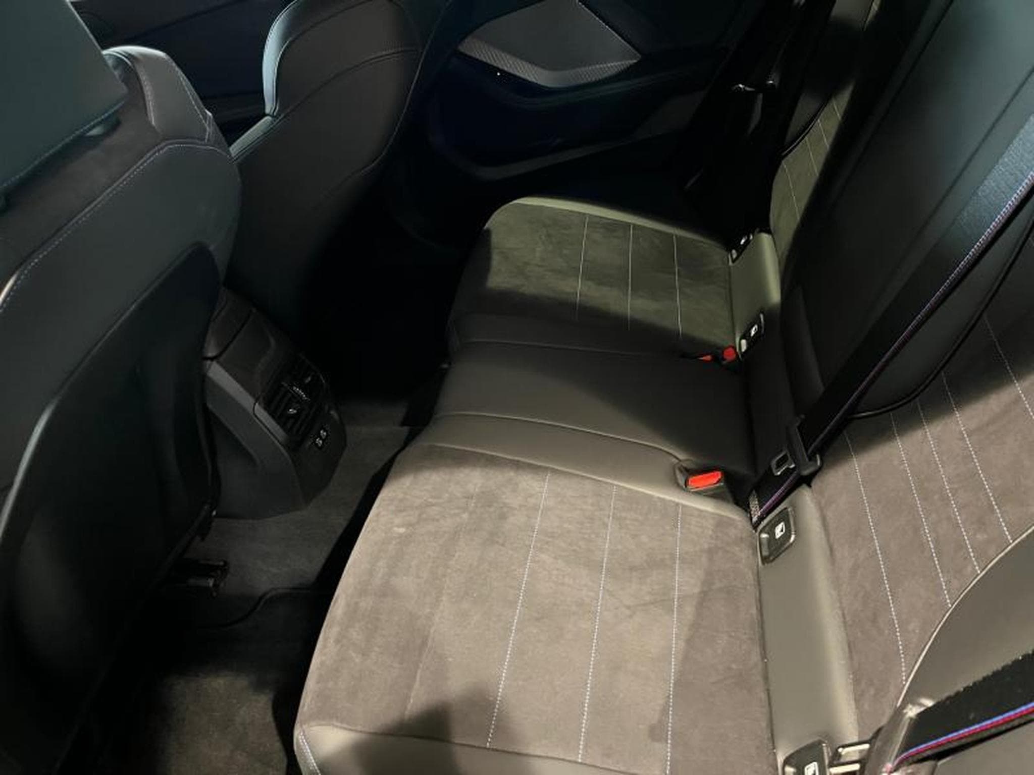 BMW 120 120d Hatch M Sport (2025) - Photo 14