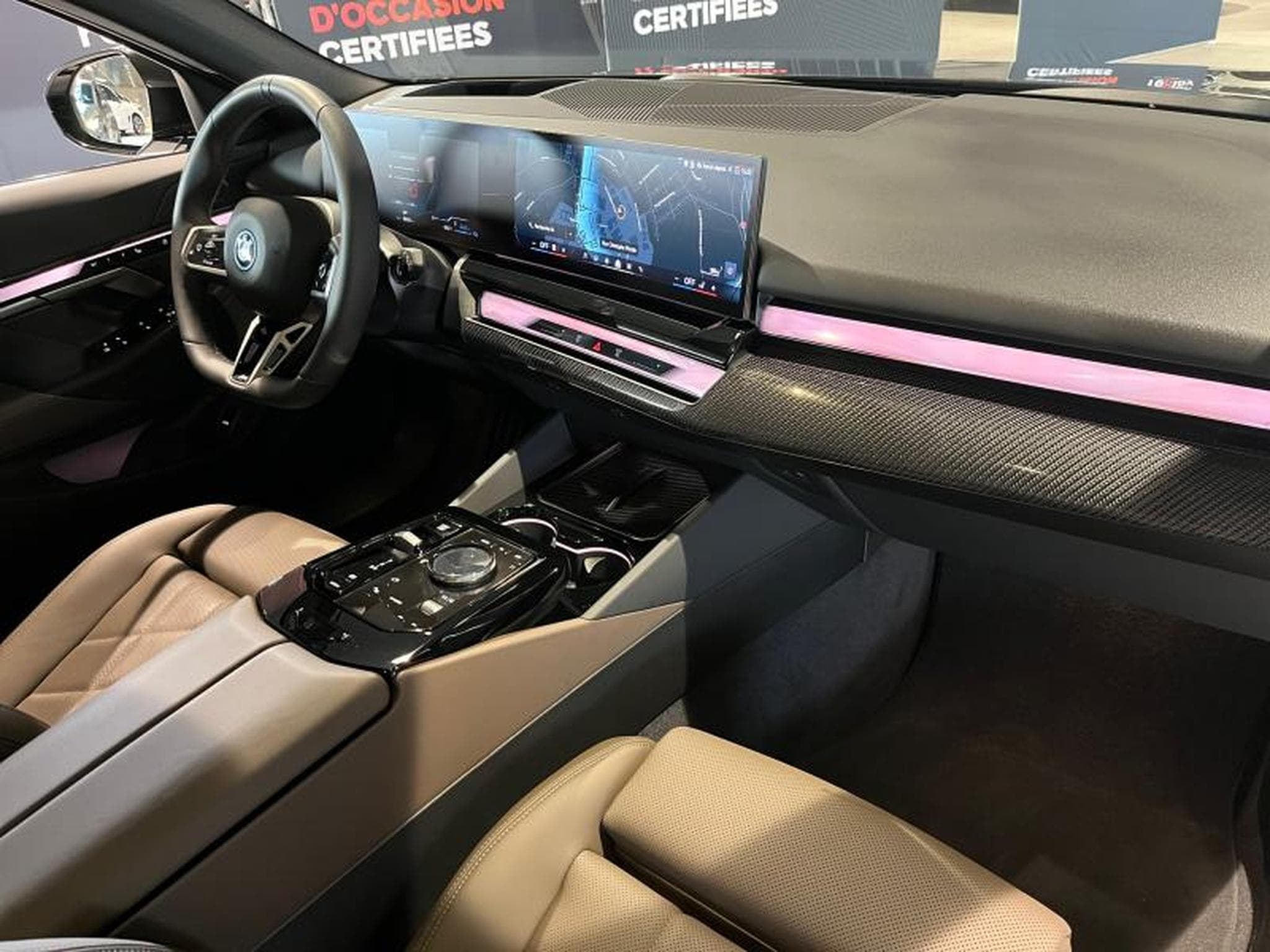 BMW 530 530e Touring M Sport (2025) - Photo 11