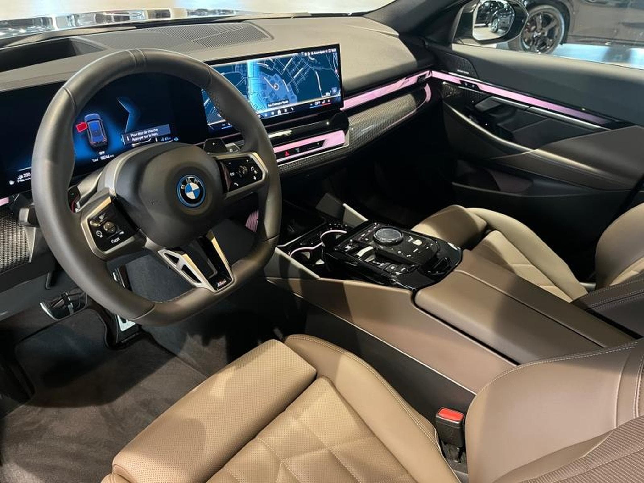 BMW 530 530e Touring M Sport (2025) - Photo 16