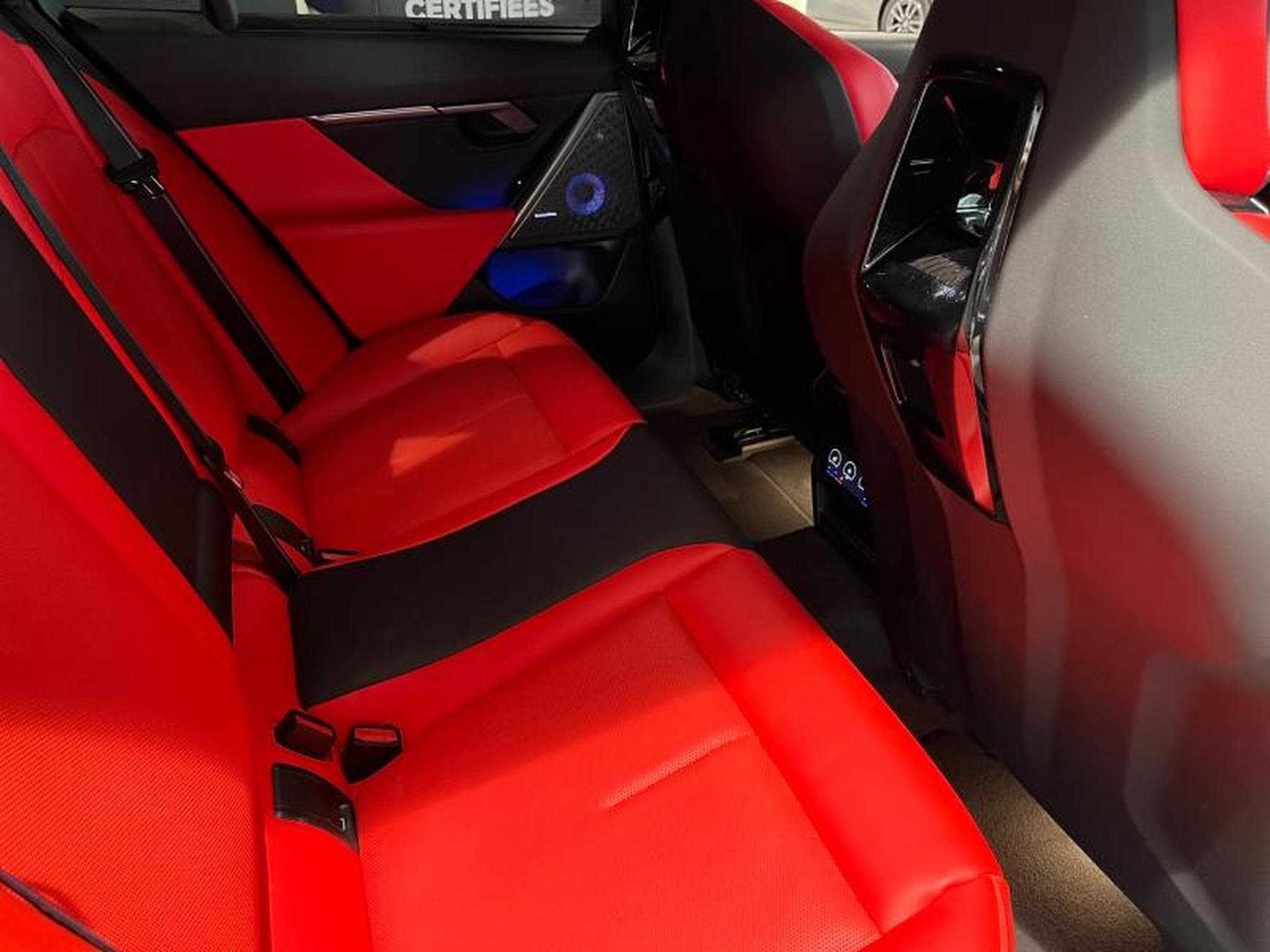 BMW M5 M5 xDrive Touring M Sport (2025) - Photo 11