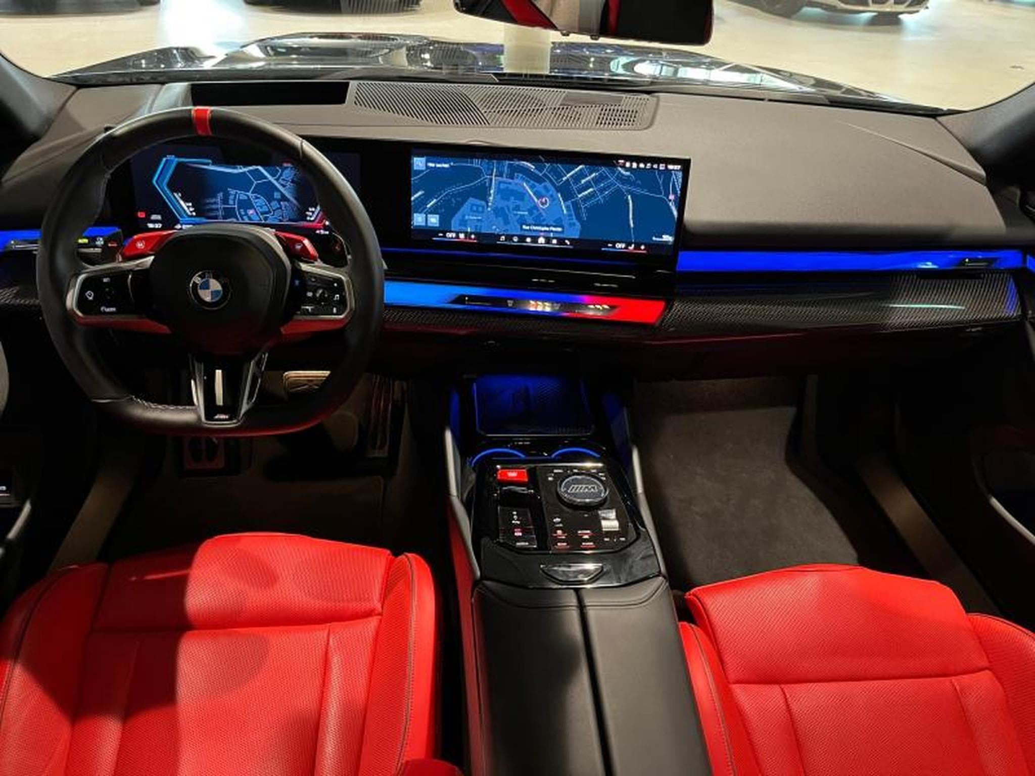 BMW M5 M5 xDrive Touring M Sport (2025) - Photo 14
