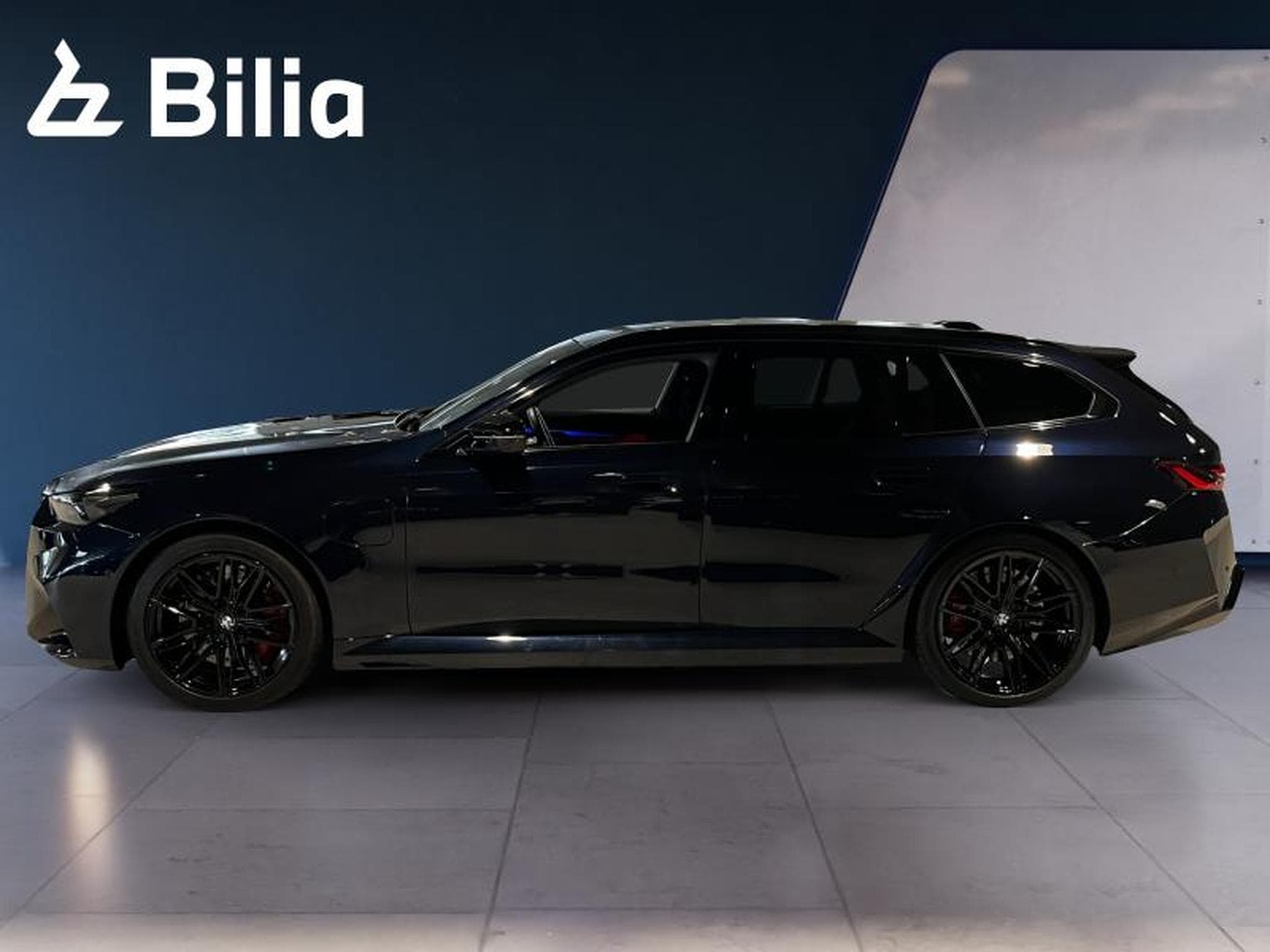 BMW M5 M5 xDrive Touring M Sport (2025) - Photo 3