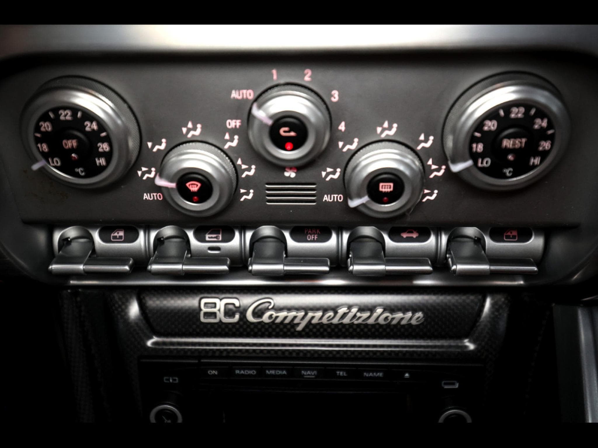 Alfa-Romeo 8C COMPETIZIONE 4.7 V8 (450 CH) – 351/500 – ROSSO ALFA – FULL X (2009) - Photo 25