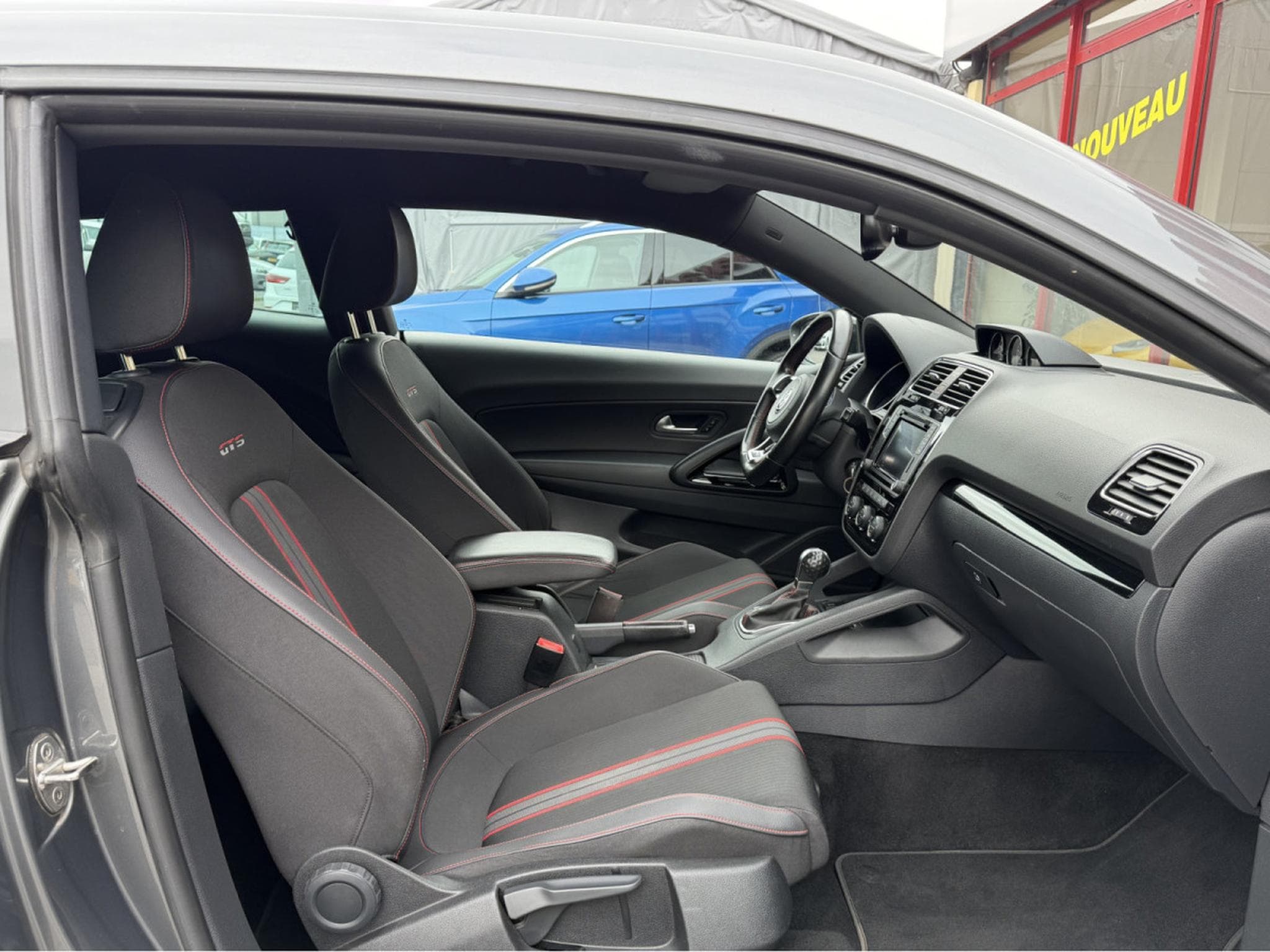 VW Scirocco GTS 220CV DSG NAVI (2015) - Photo 5