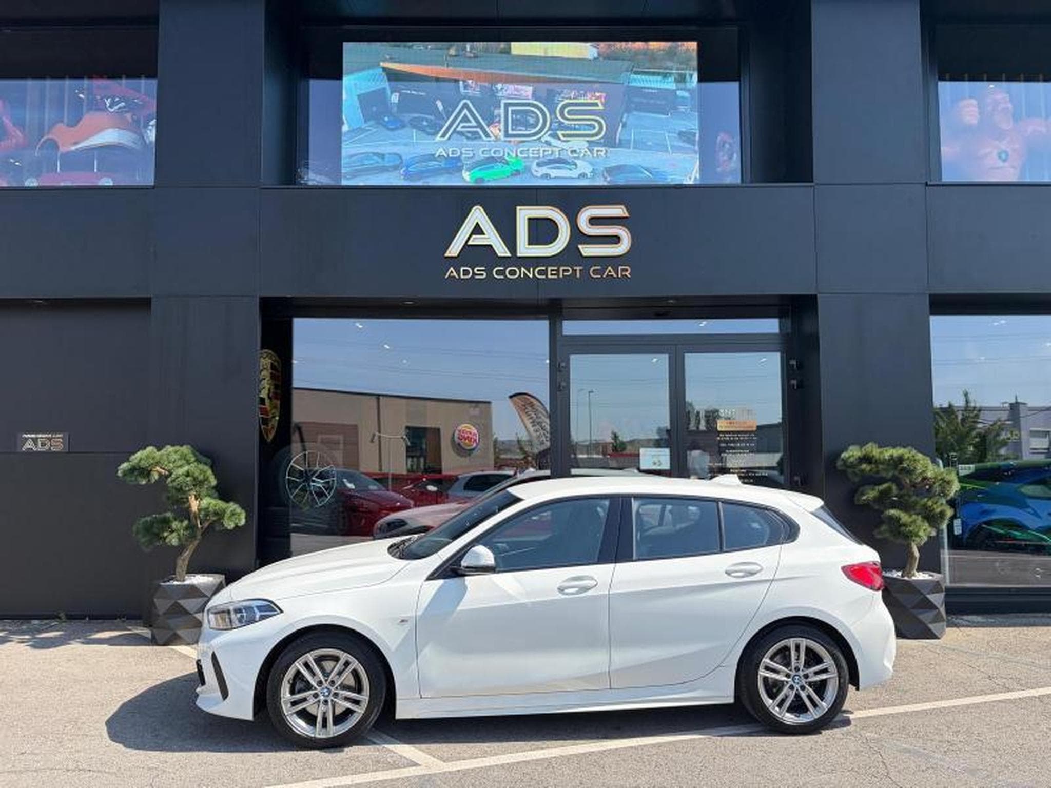 BMW 118 i Pack M/Sièges chauffants/GPS (2019) - Photo 16