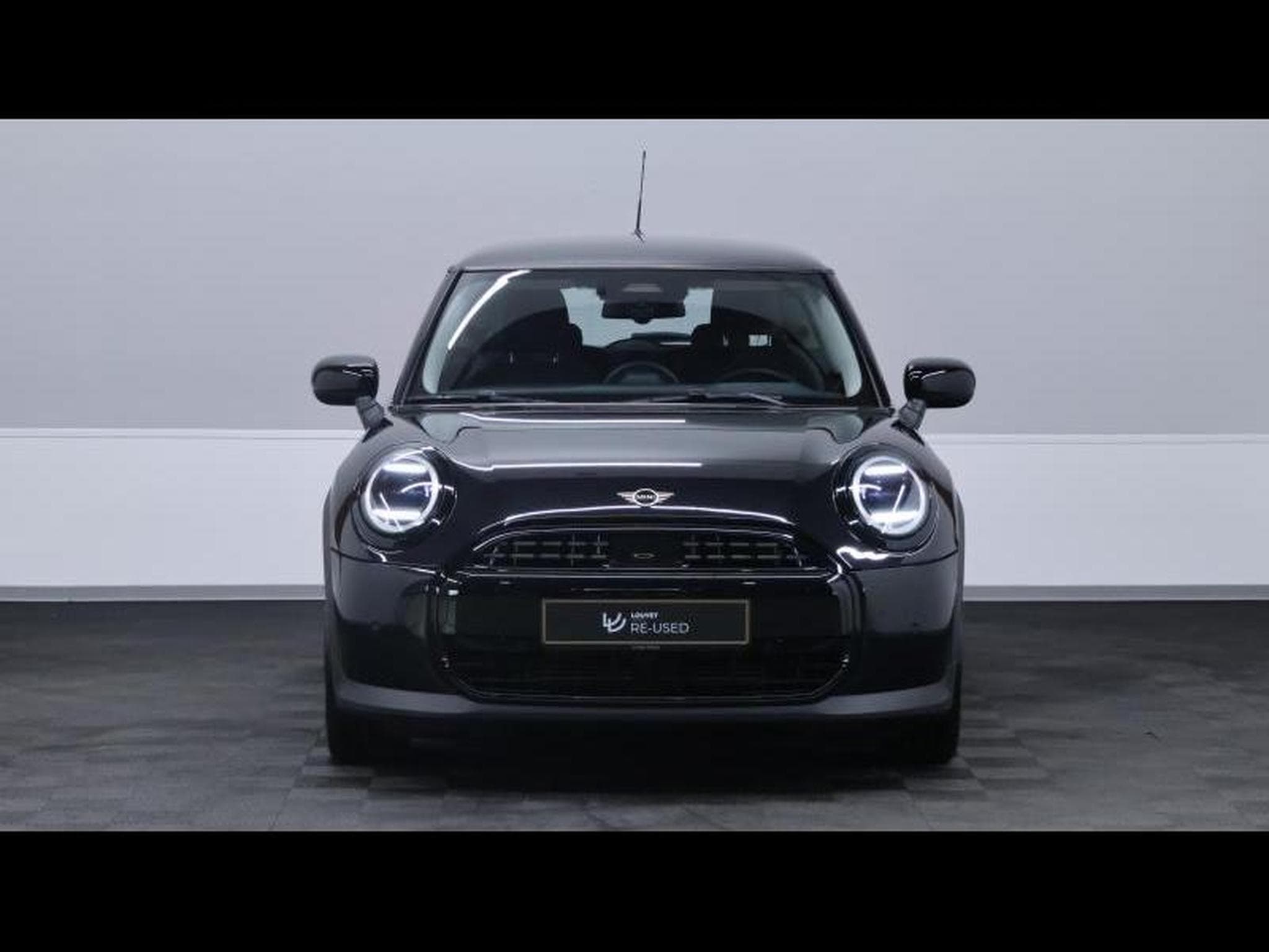 MINI Cooper 1.5 156cv Auto (2024) - Photo 2