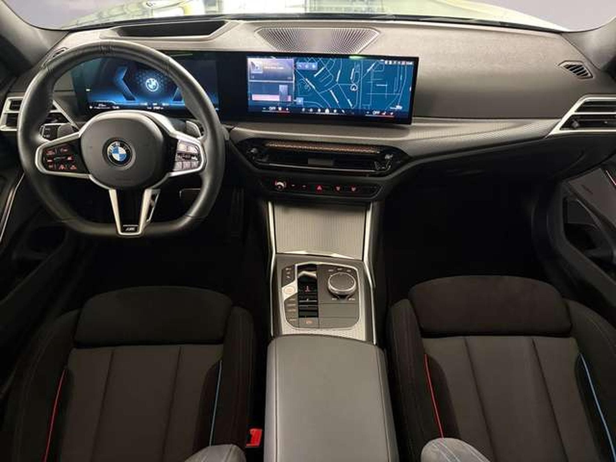BMW 320 d DAB LED (2024) - Photo 6