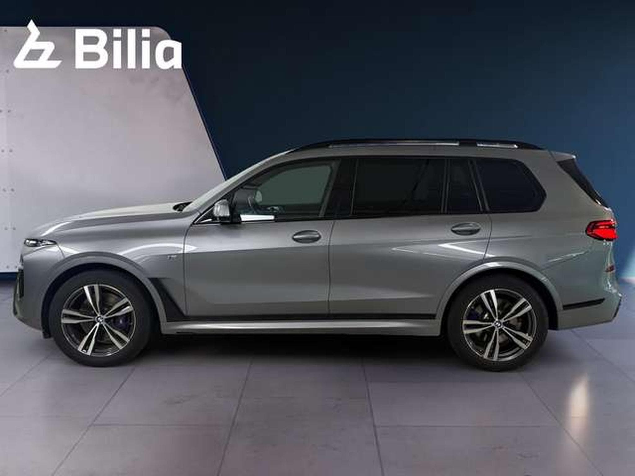 BMW X7 xDrive40d DAB LED (2023) - Photo 12