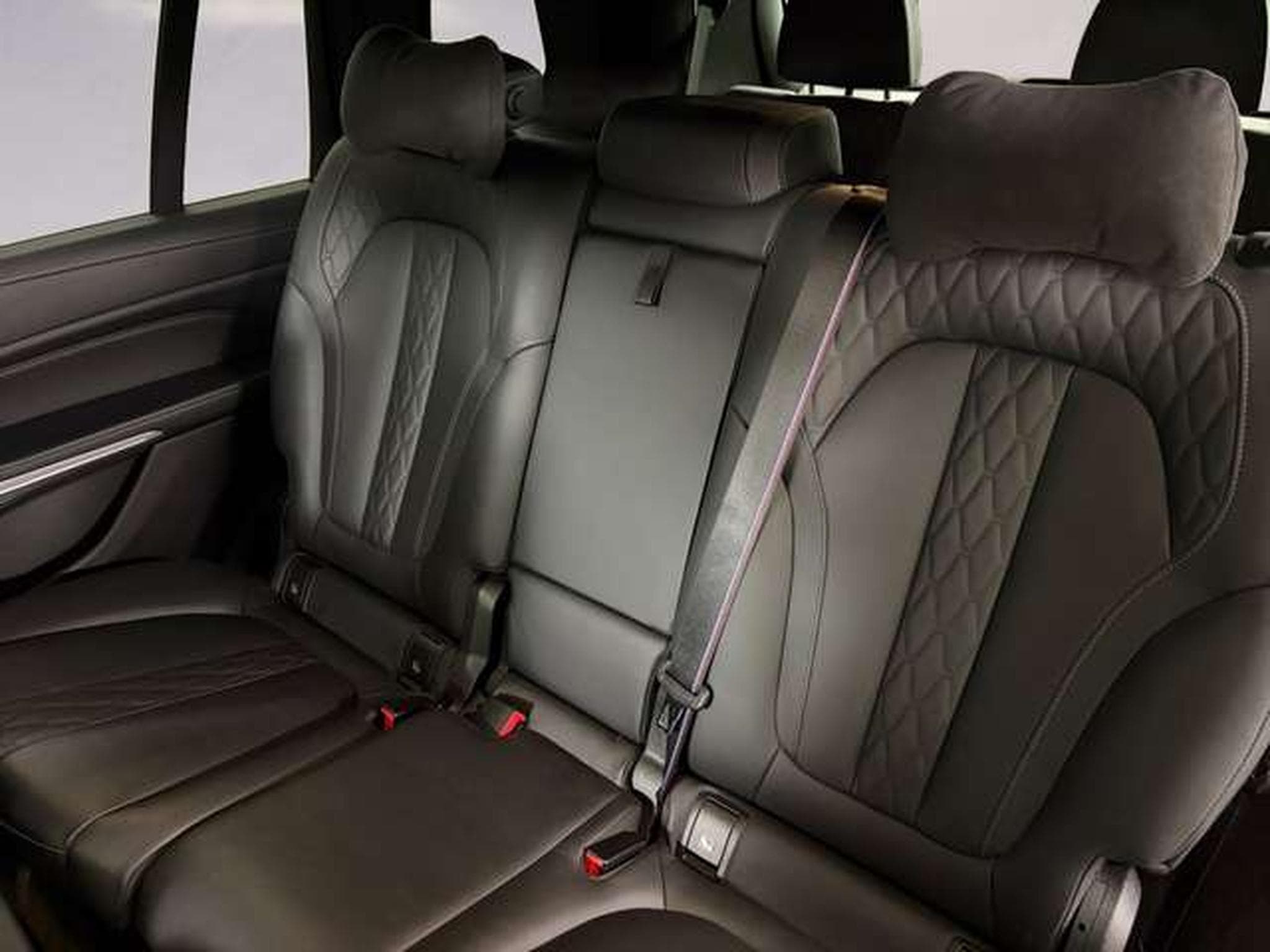 BMW X7 xDrive40d DAB LED (2023) - Photo 9