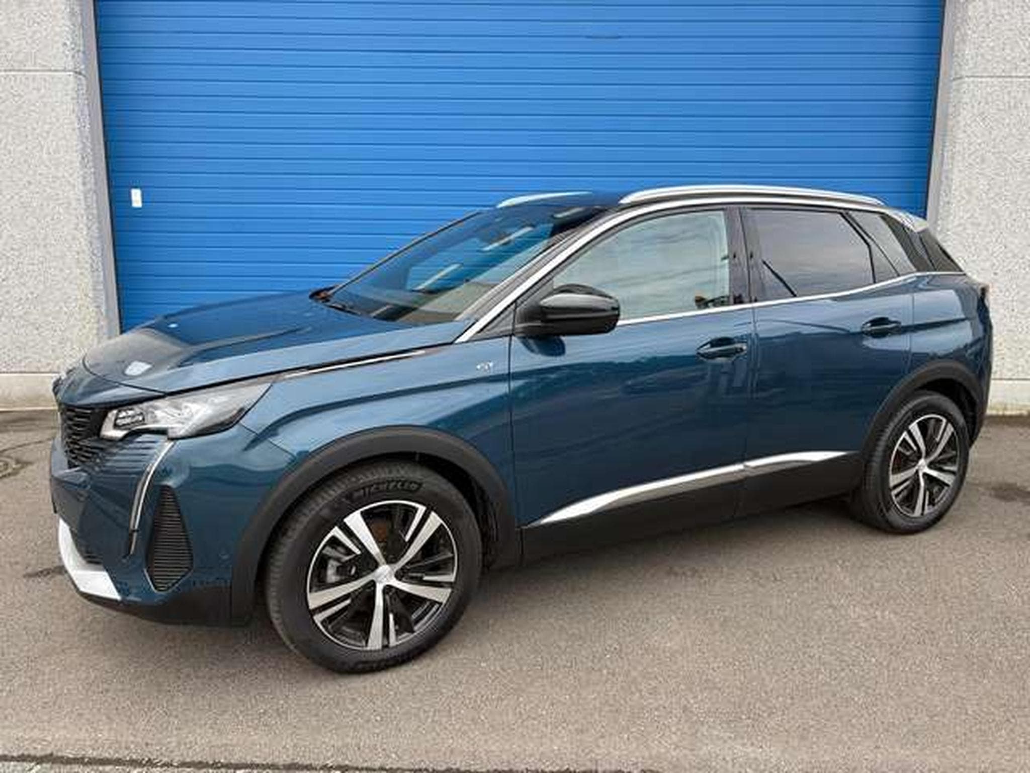 Peugeot 3008 3008 Hybrid 136 e-DSC6 GT (2024) - Photo 2