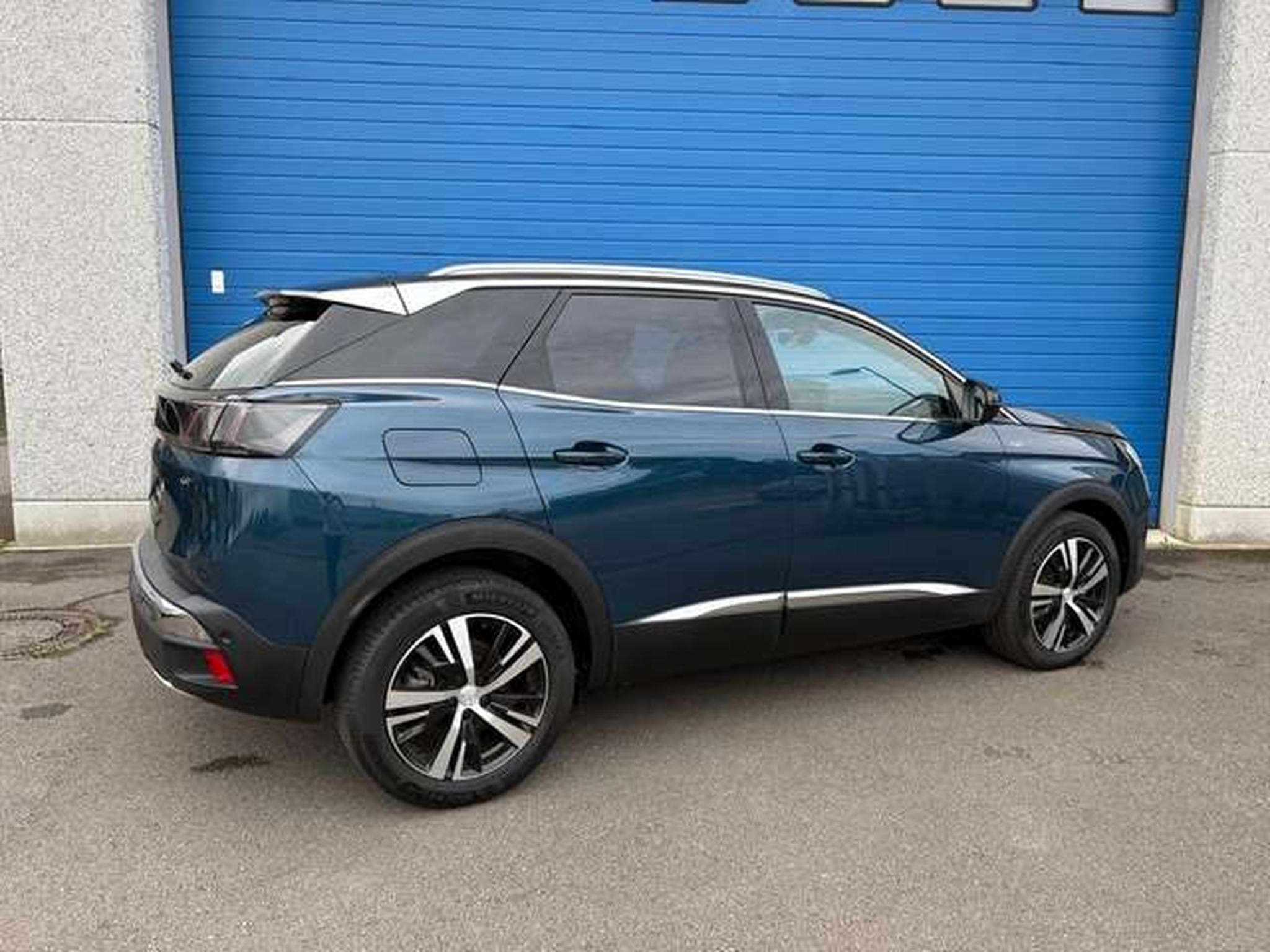 Peugeot 3008 3008 Hybrid 136 e-DSC6 GT (2024) - Photo 3