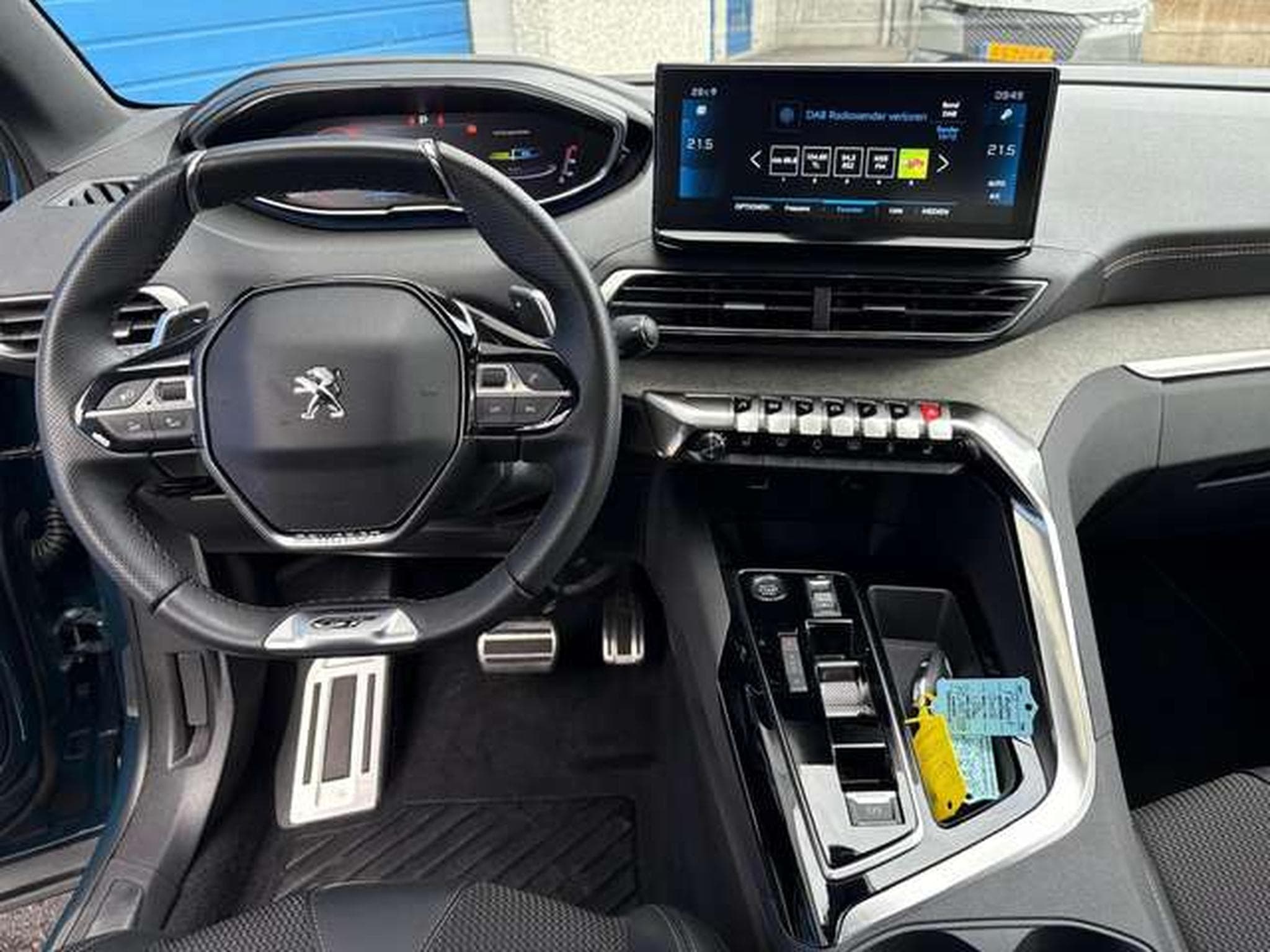 Peugeot 3008 3008 Hybrid 136 e-DSC6 GT (2024) - Photo 5