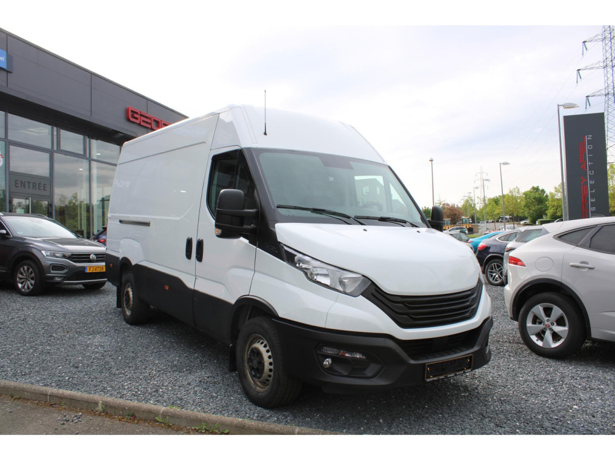 Iveco Daily 35S14, 1 HAND, CAMERA, BLUETOOTH, (2022) - Photo 1