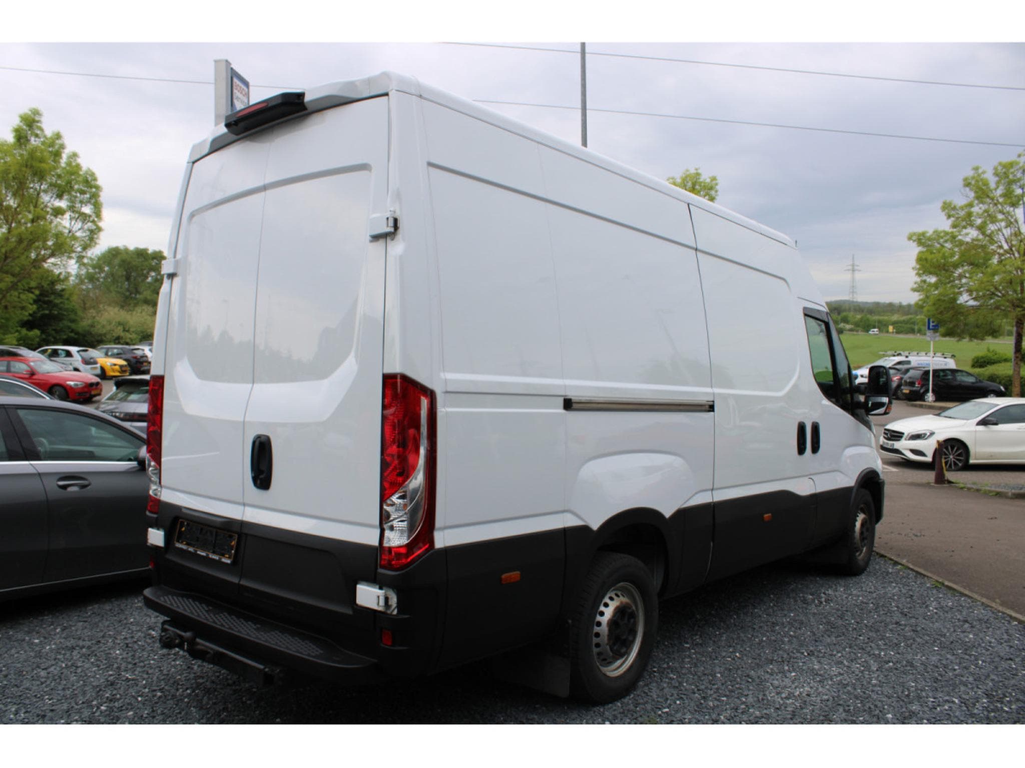 Iveco Daily 35S14, 1 HAND, CAMERA, BLUETOOTH, (2022) - Photo 4