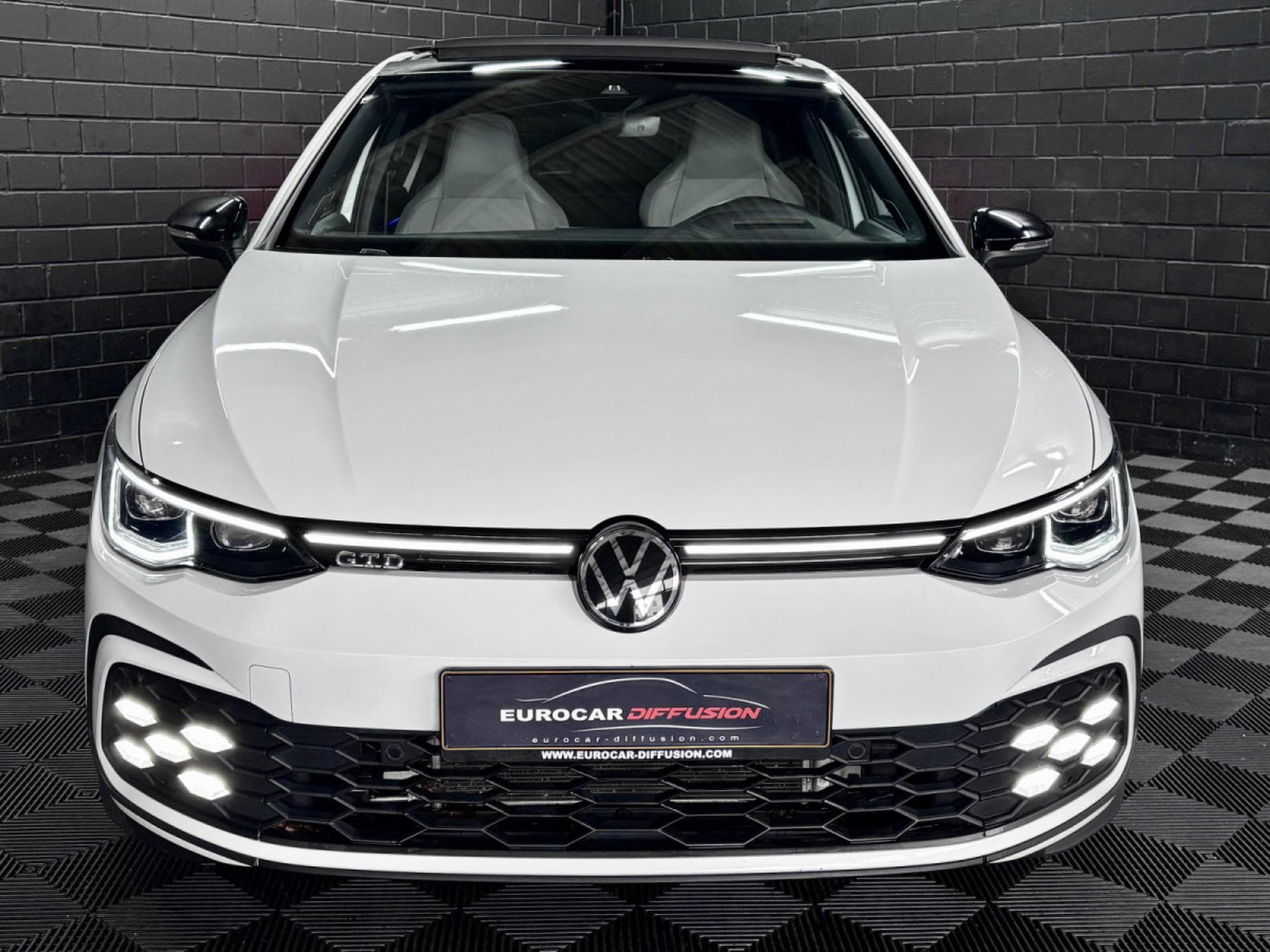 VW Golf GTD 2.0 TDI DSG7 200 CV *PANO* MATRIX * HARMAN * ATTELAGE * (2024) - Photo 2
