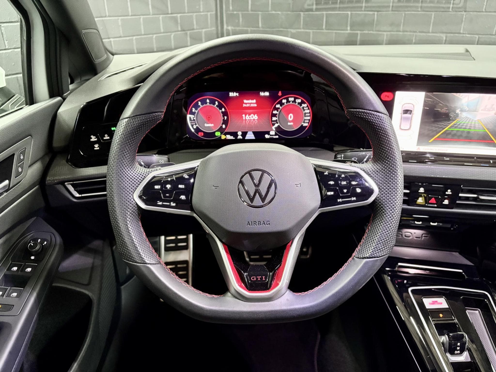VW Golf GTI Clubsport 2.0 TSI 300CV DSG7 *CAM* ACC * CARPLAY * (2024) - Photo 10